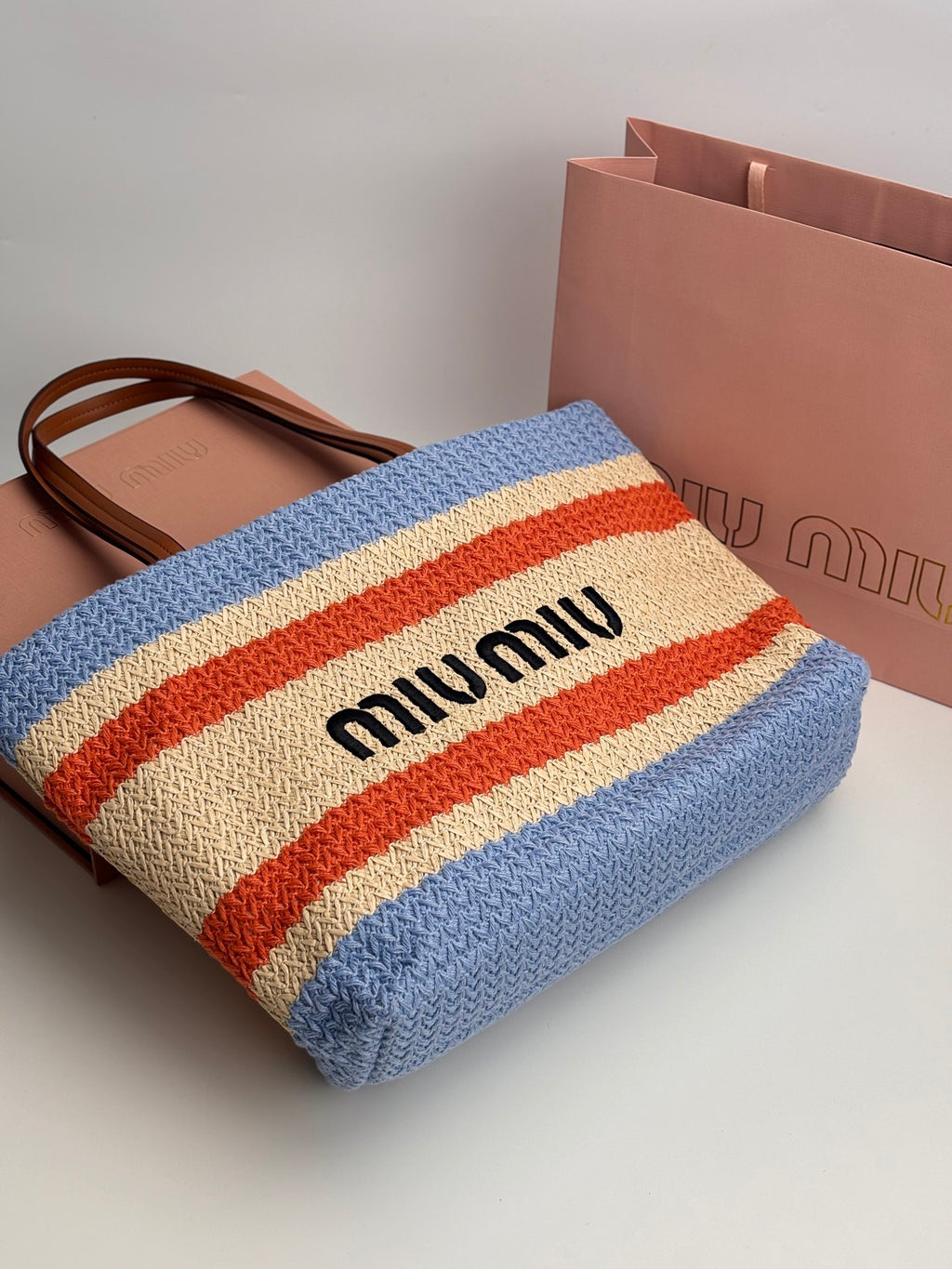 1XA78B Popular    Woven Bag