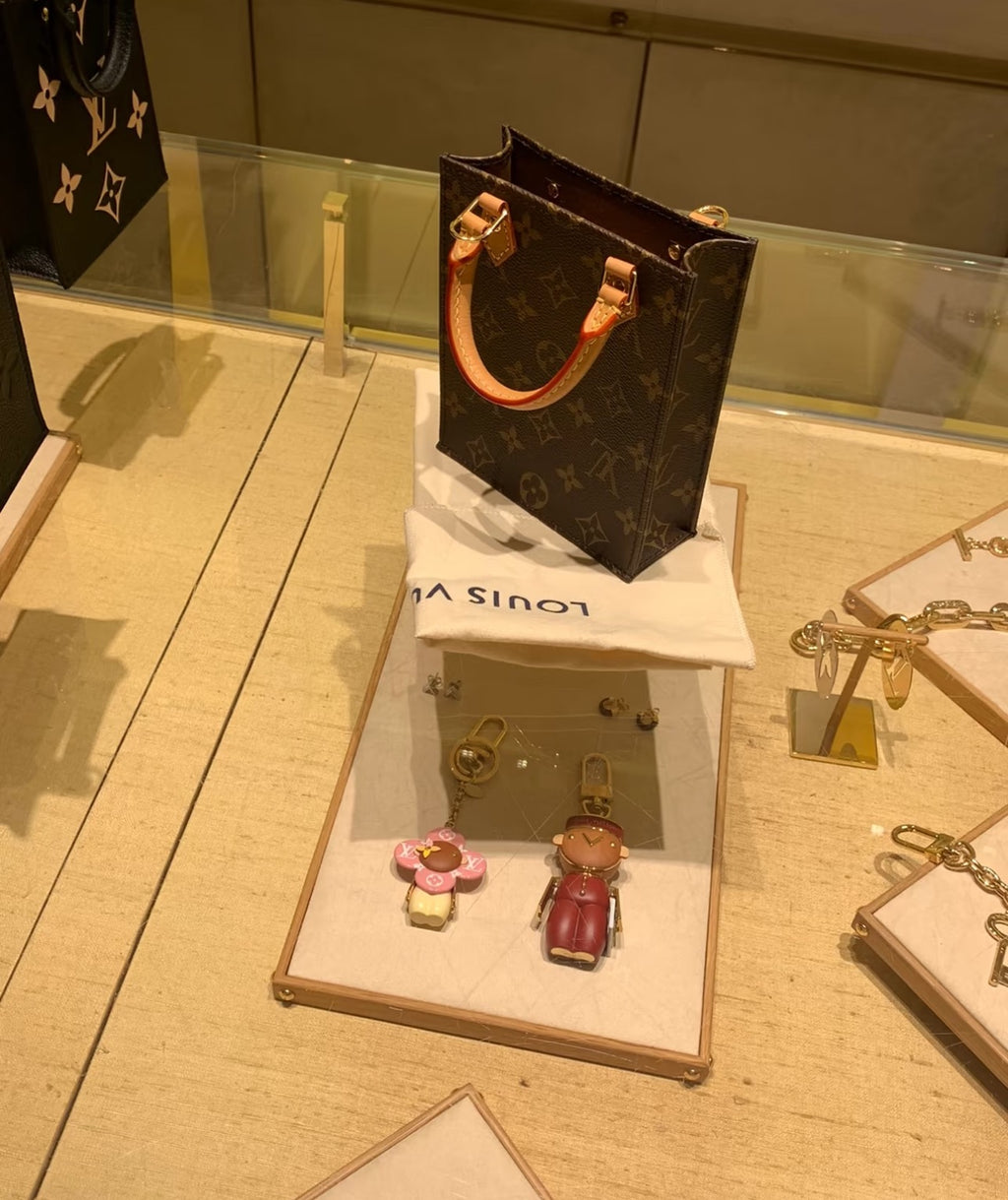 35QE35A Popular bag 's charms accessories