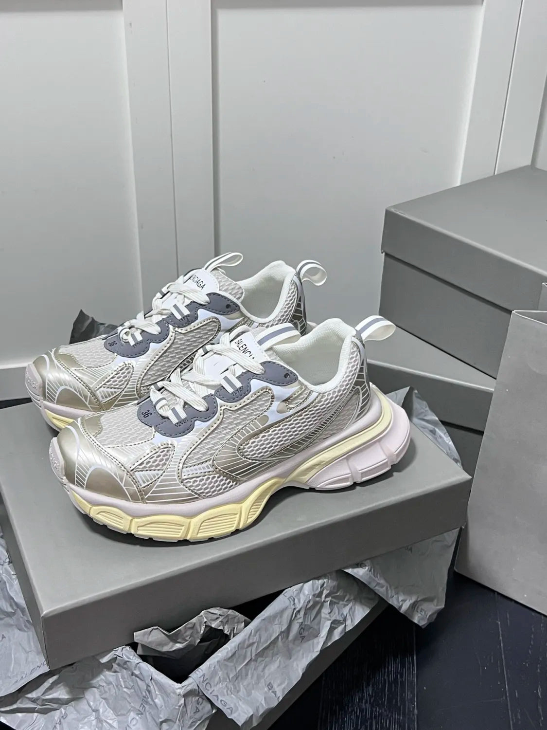 14J115Z Popular shoes