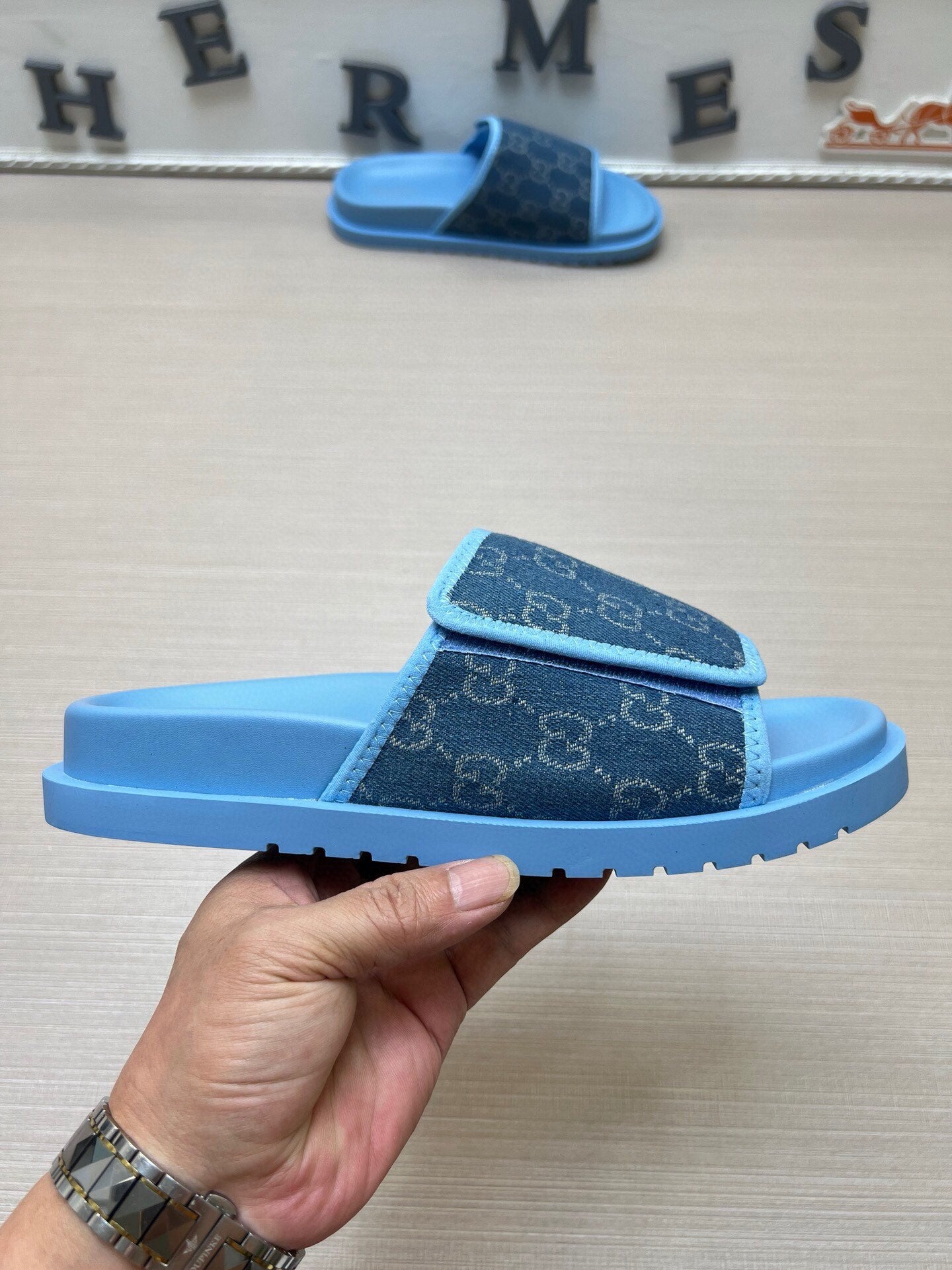 5LB231Z Popular Slippers