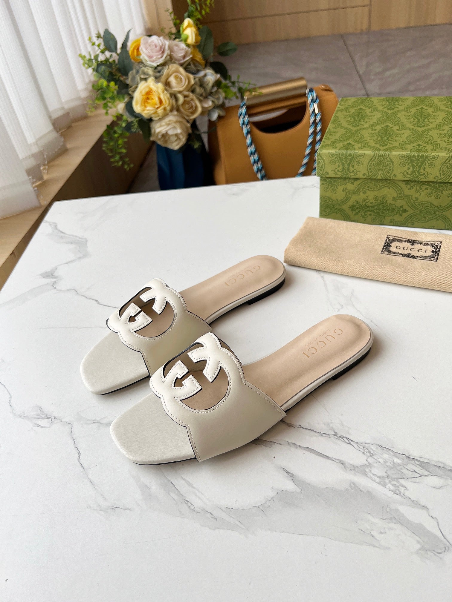 Z2X56B30 Popular high-quality leather Shoes
