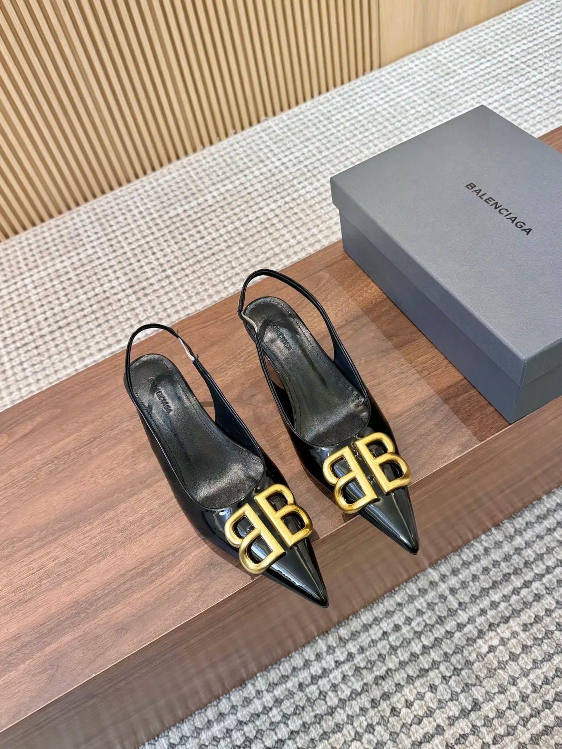 255QJ45Z Popular  leather High heels