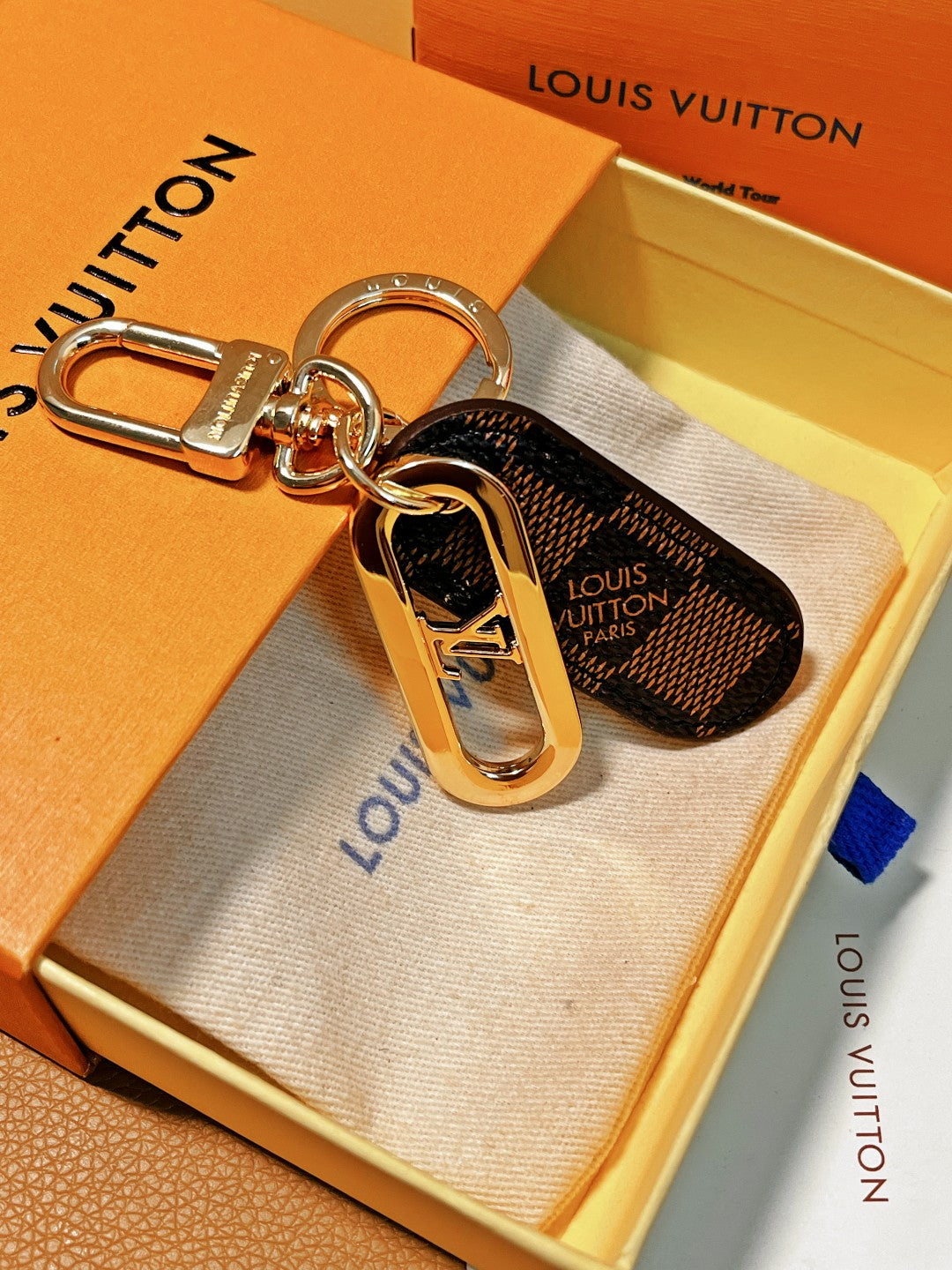 14E61A  Popular key closure