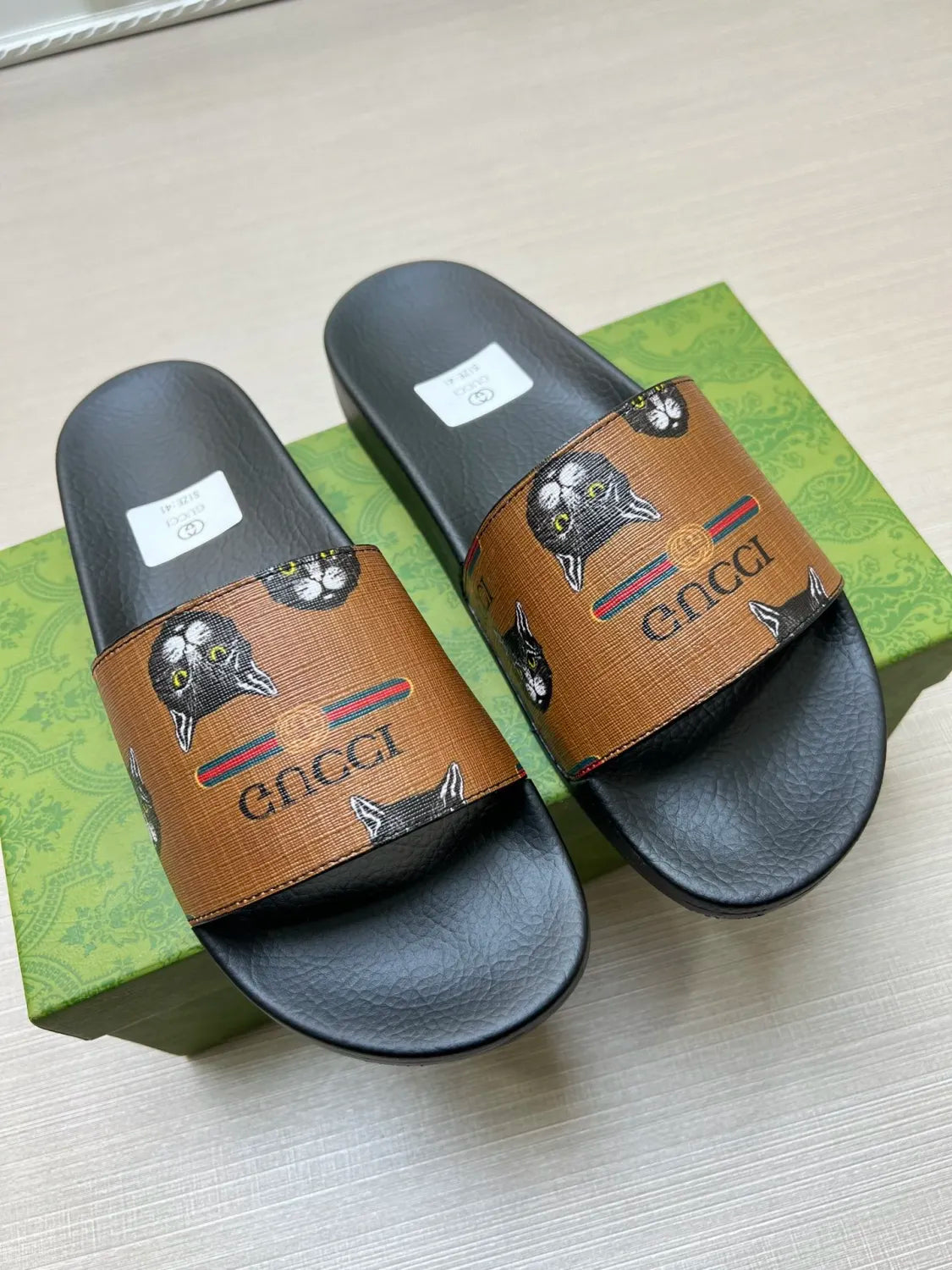 5WB239Z Popular Slippers