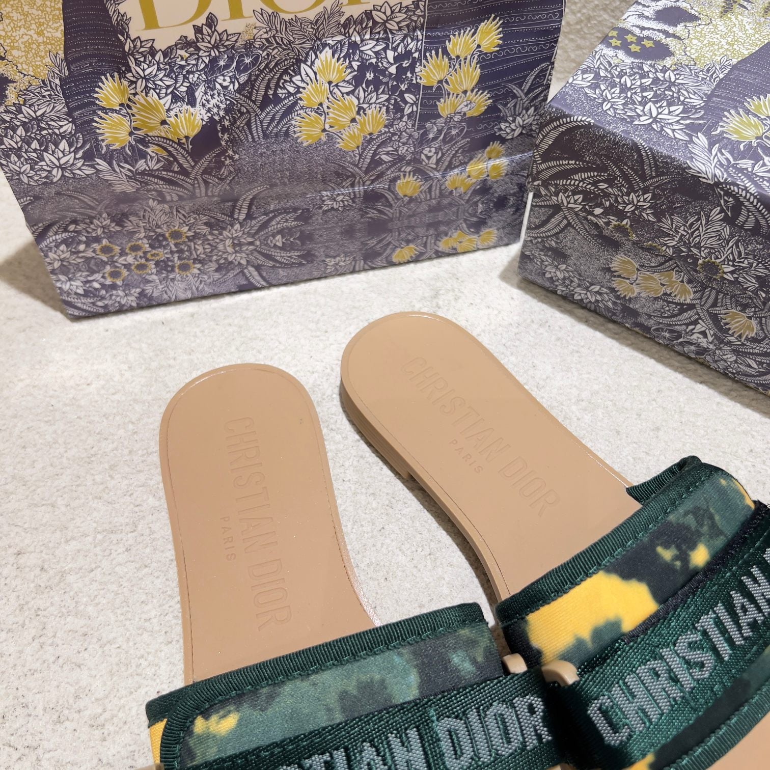 14D18Z Popular slippers