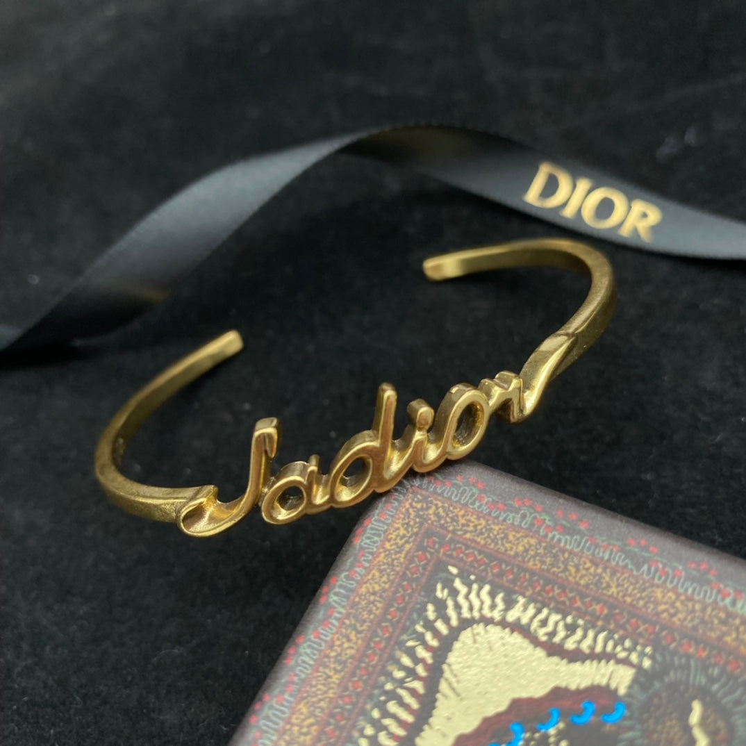 15QD62K  Popular Bracelets