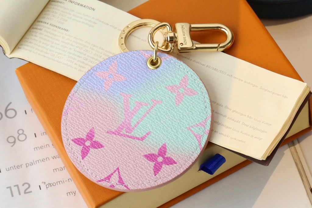 35QE22A Popular bag 's charms accessories