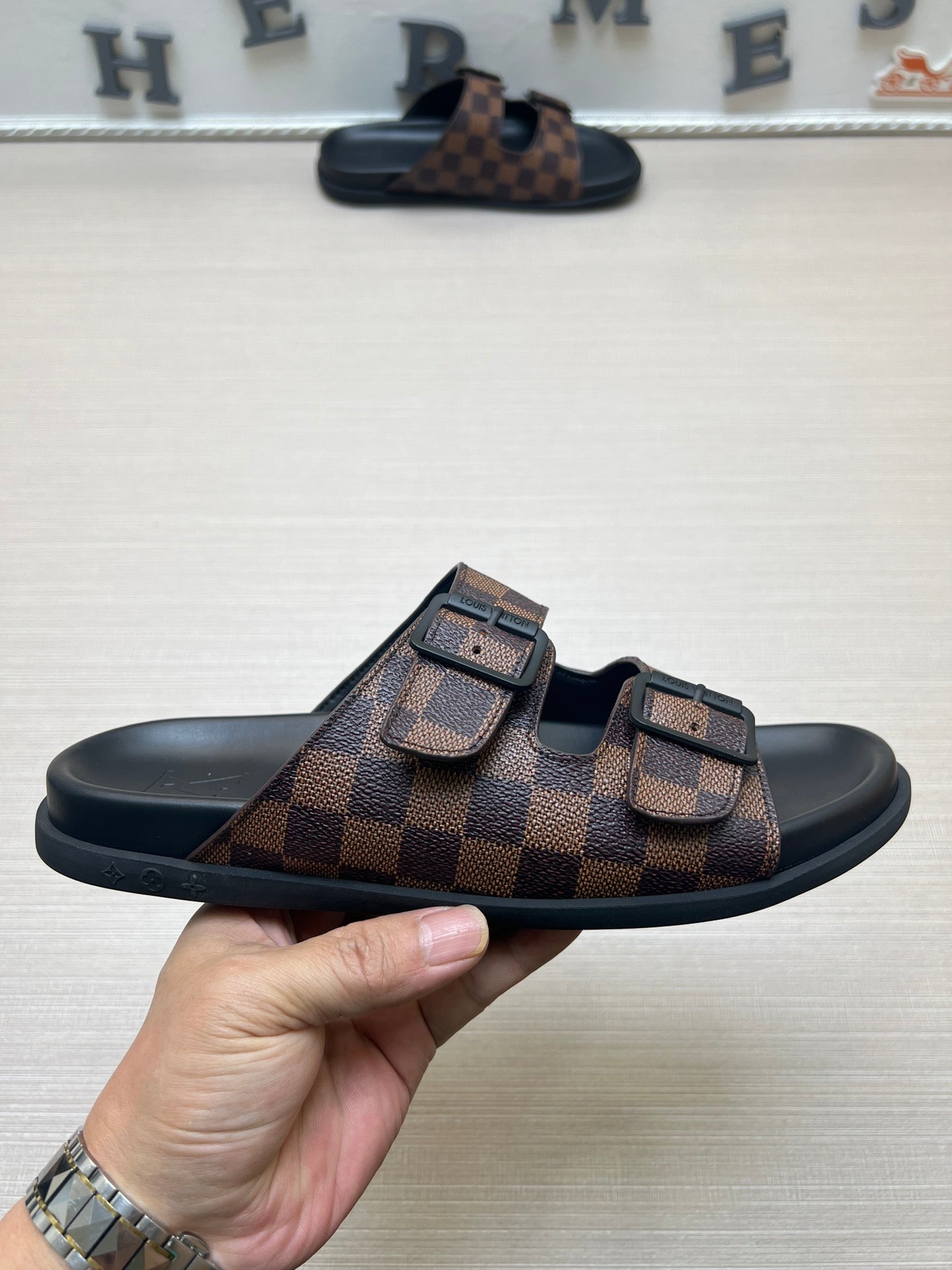 54E60Z Popular slippers