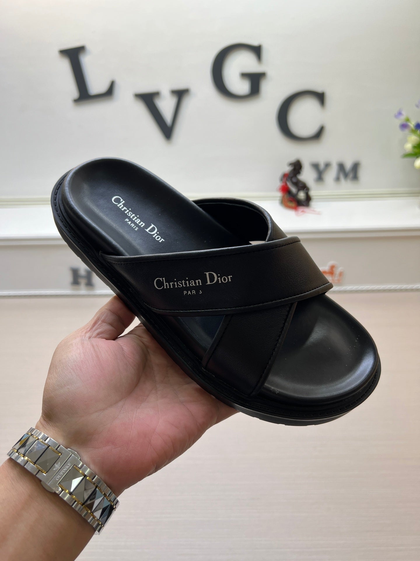 54D115Z Popular slippers