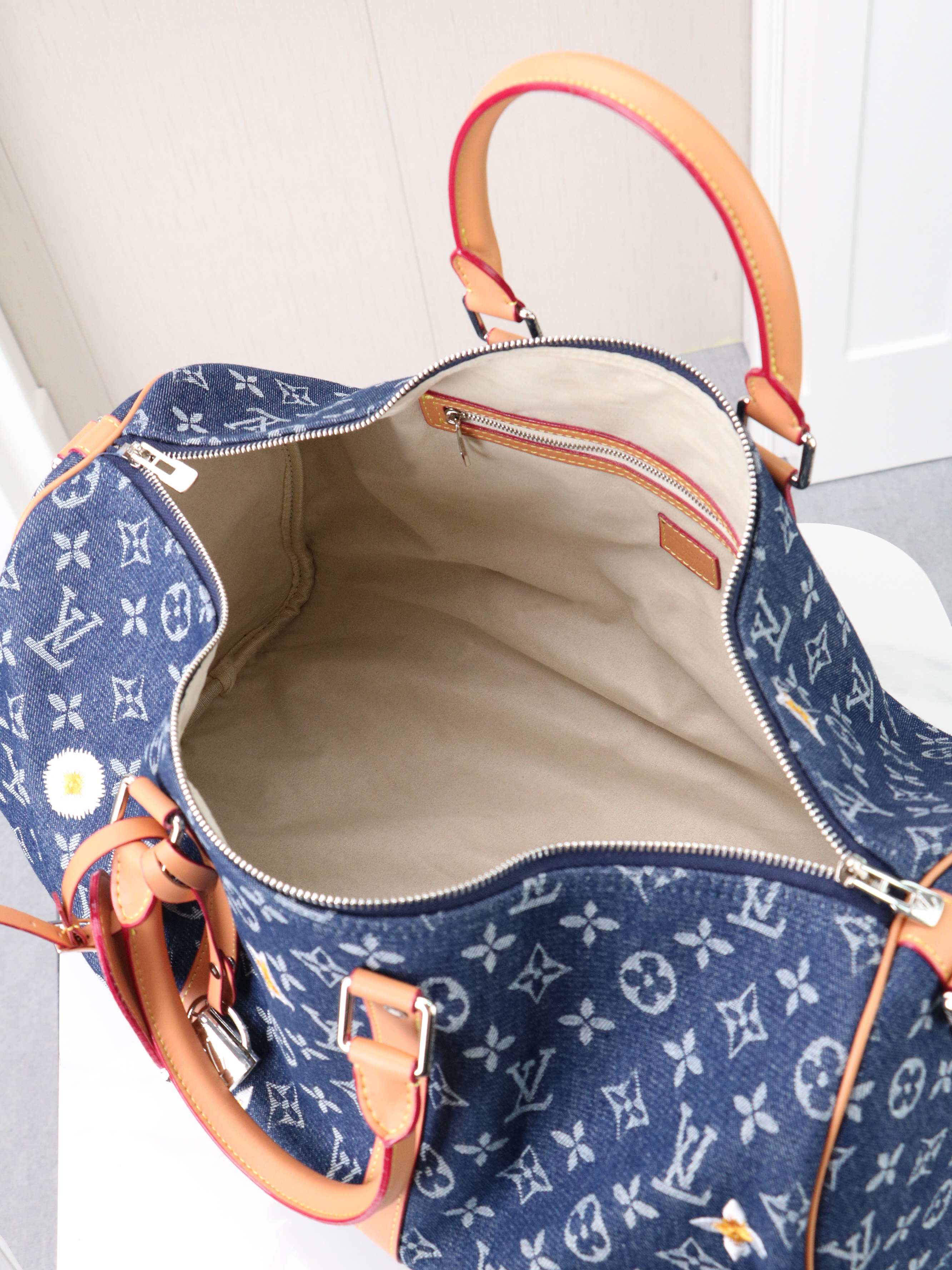 B1N66E6 Popular Luggage bags