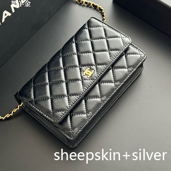 B1X66C17 Popular leather bag