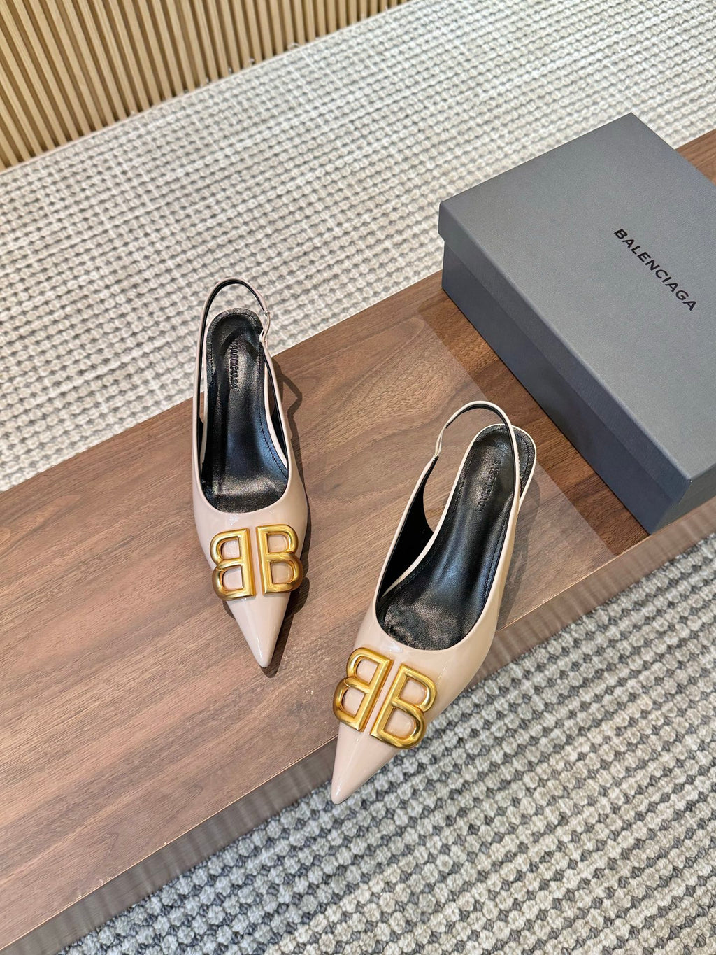 255QJ45Z Popular  leather High heels