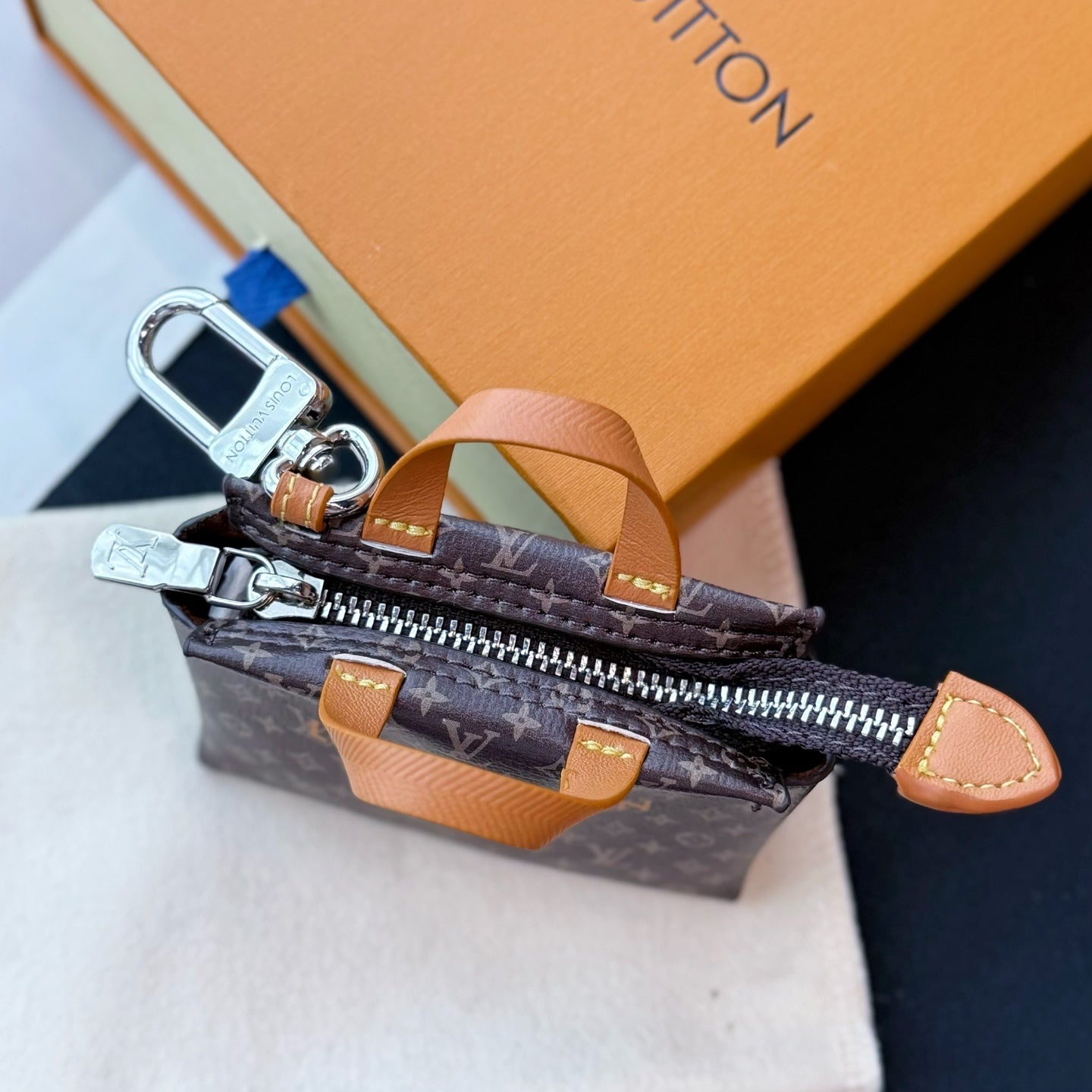 35ZE4A Popular bag 's charms accessories