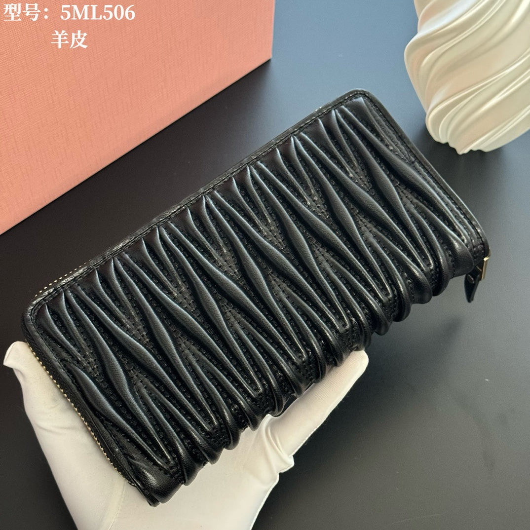 146PA123B Popular leather wallets
