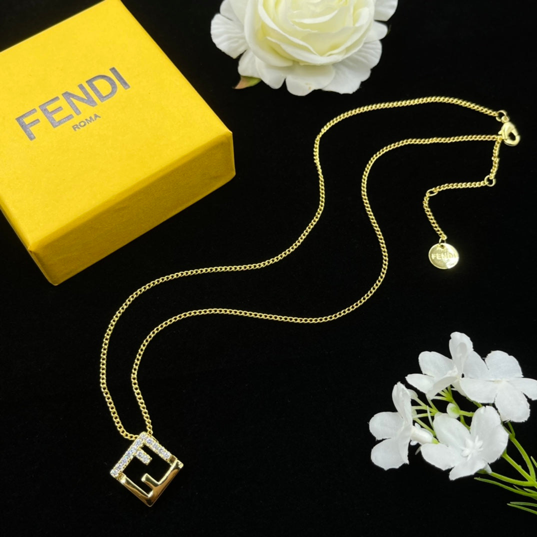 14F975X  Popular   Necklaces