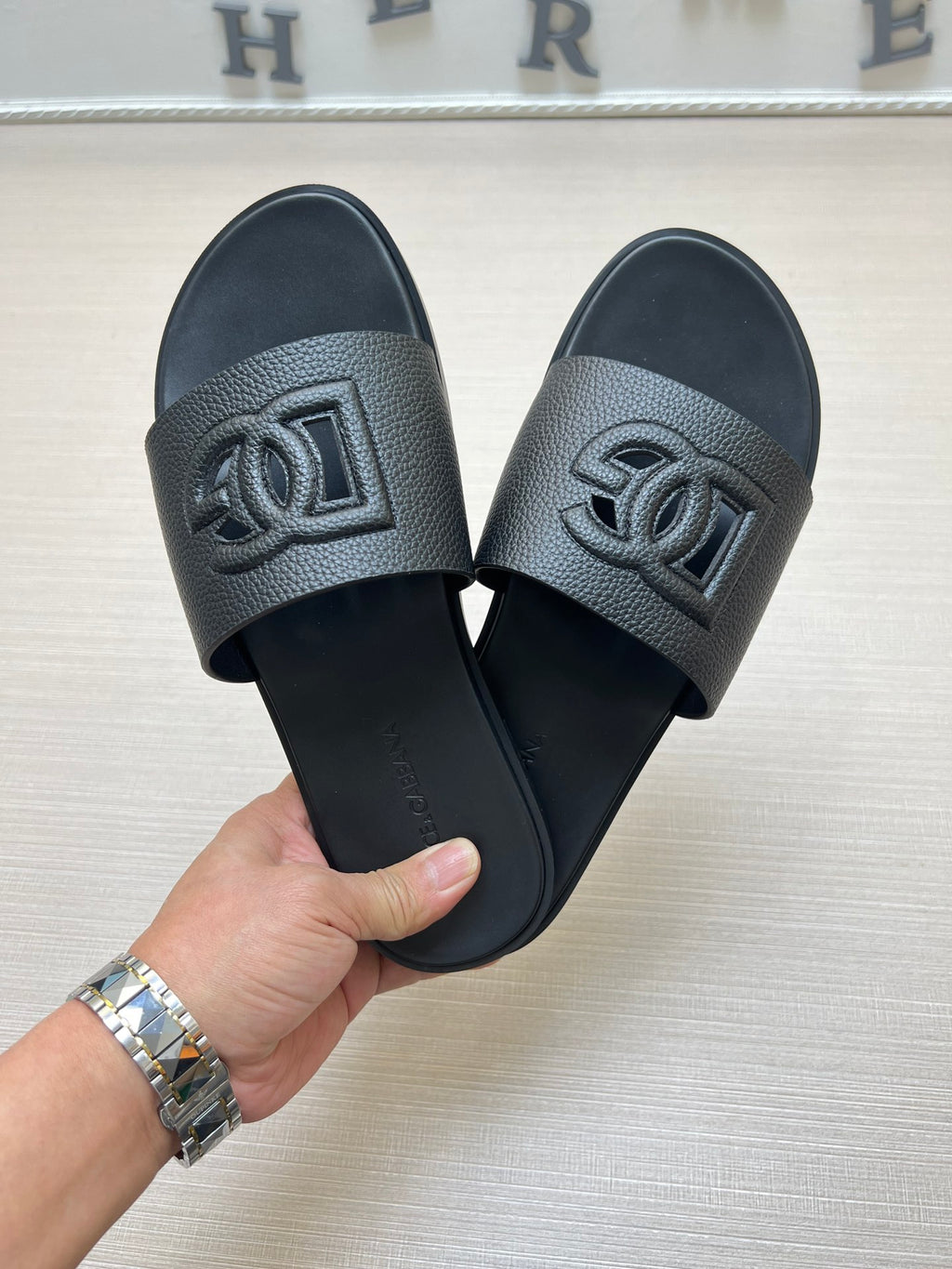 54A65Z Popular slippers