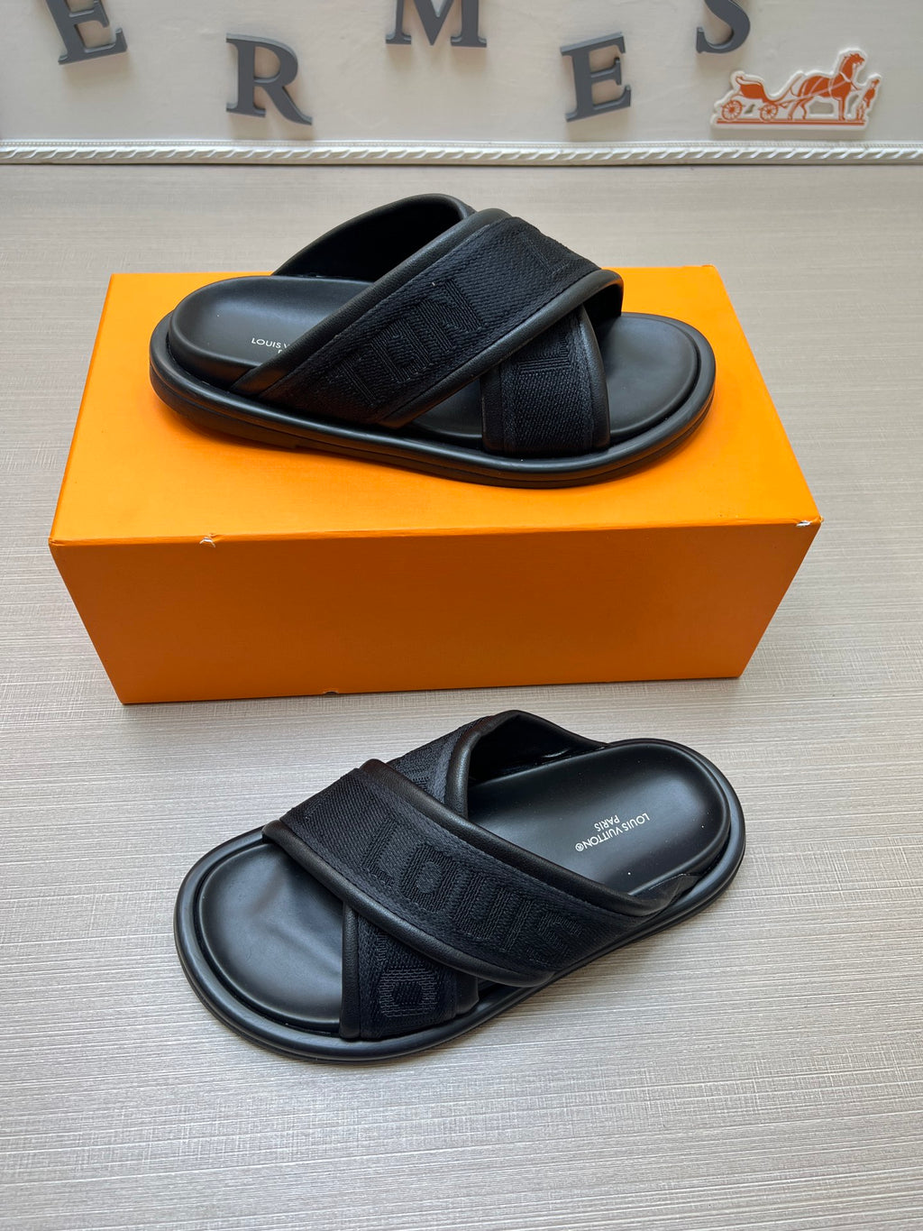 535ZE271Z Popular Slippers