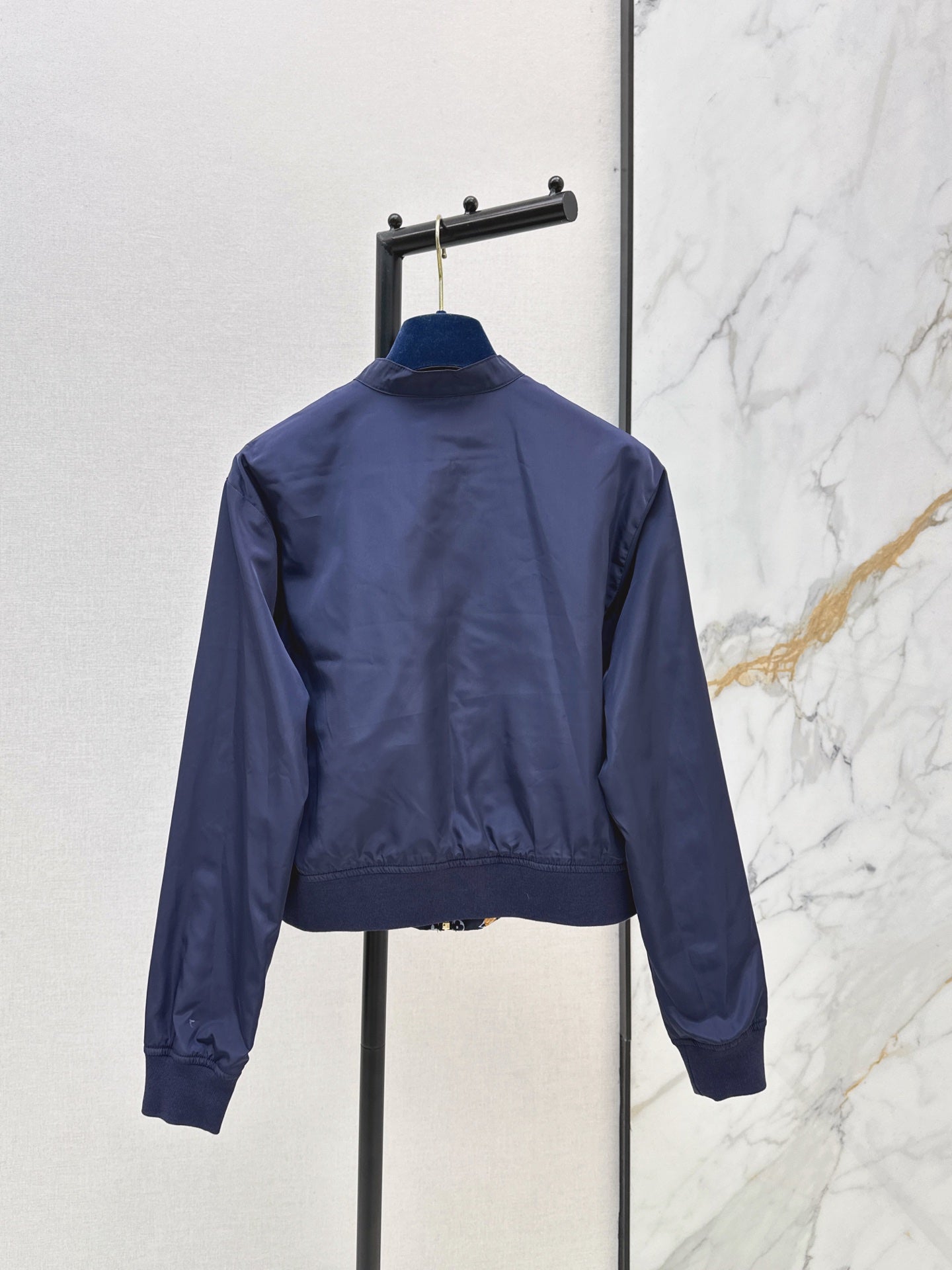 256NE100U Popular  Coats(for two-way wear.)