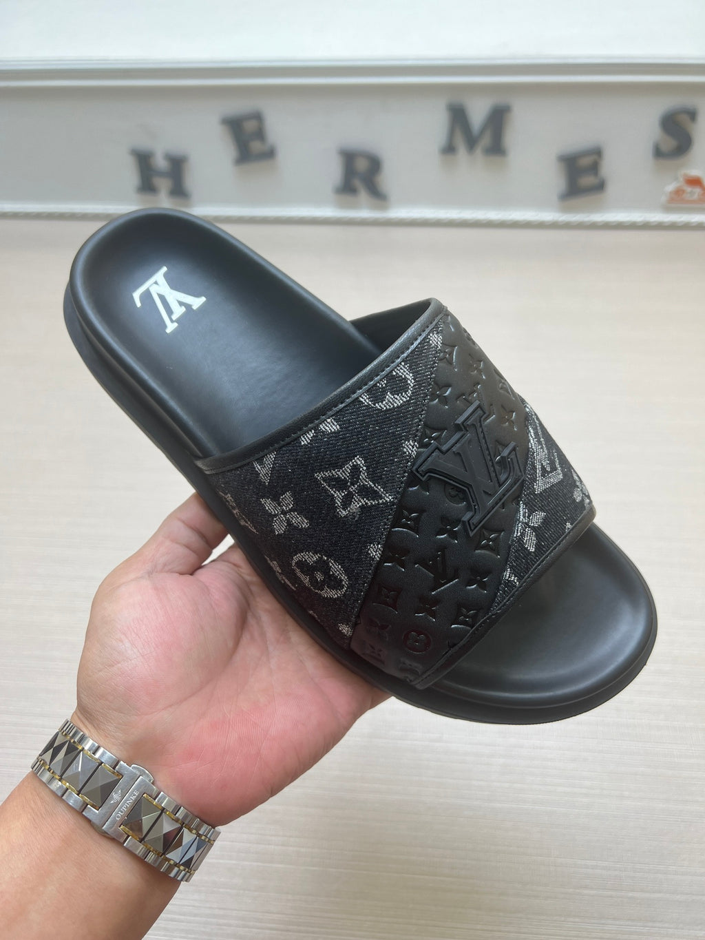 54E2Z Popular slippers