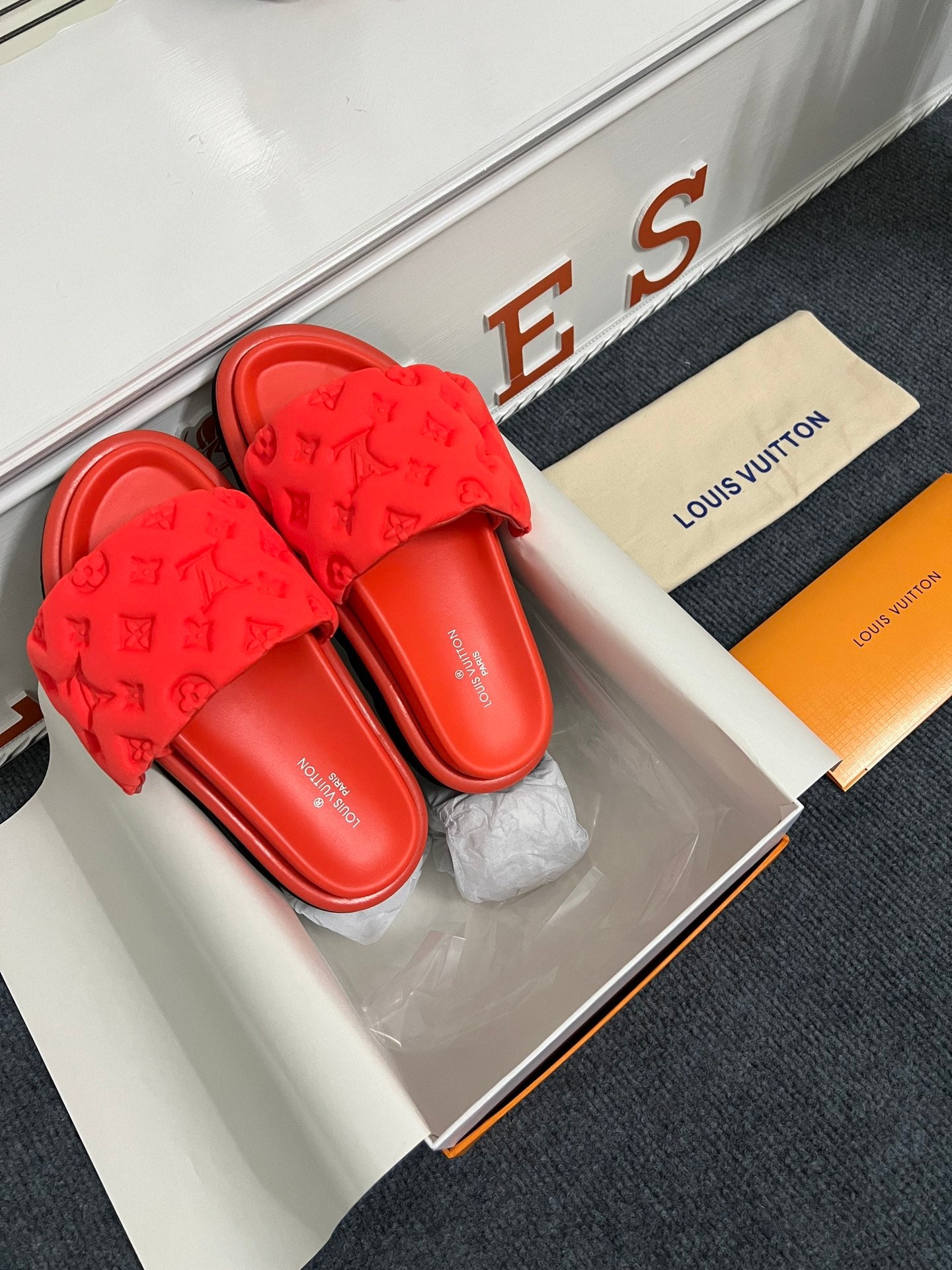 5YE115Z Popular Slippers