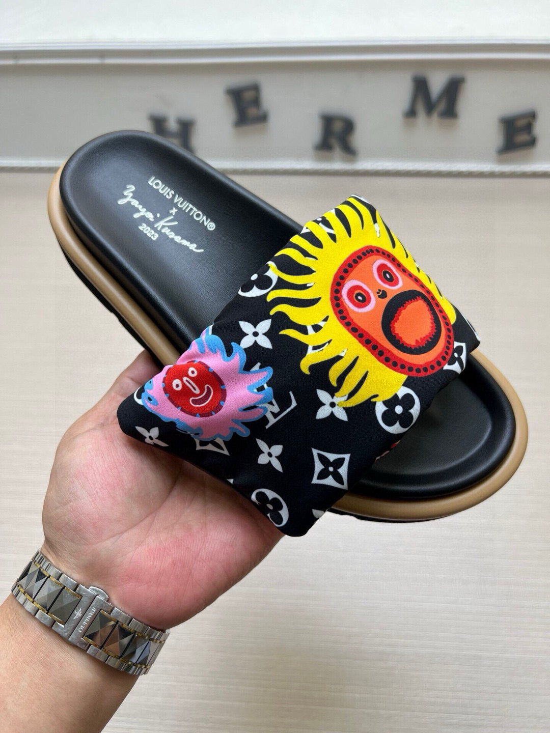 5QE11Z Popular Slippers
