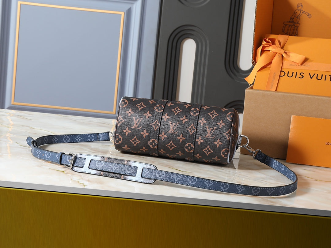 146PE30B Popular leather bag