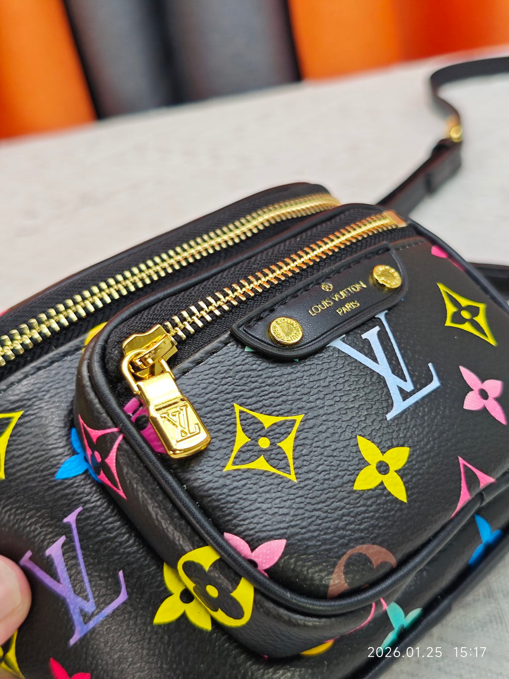 146PE76B Popular leather bag