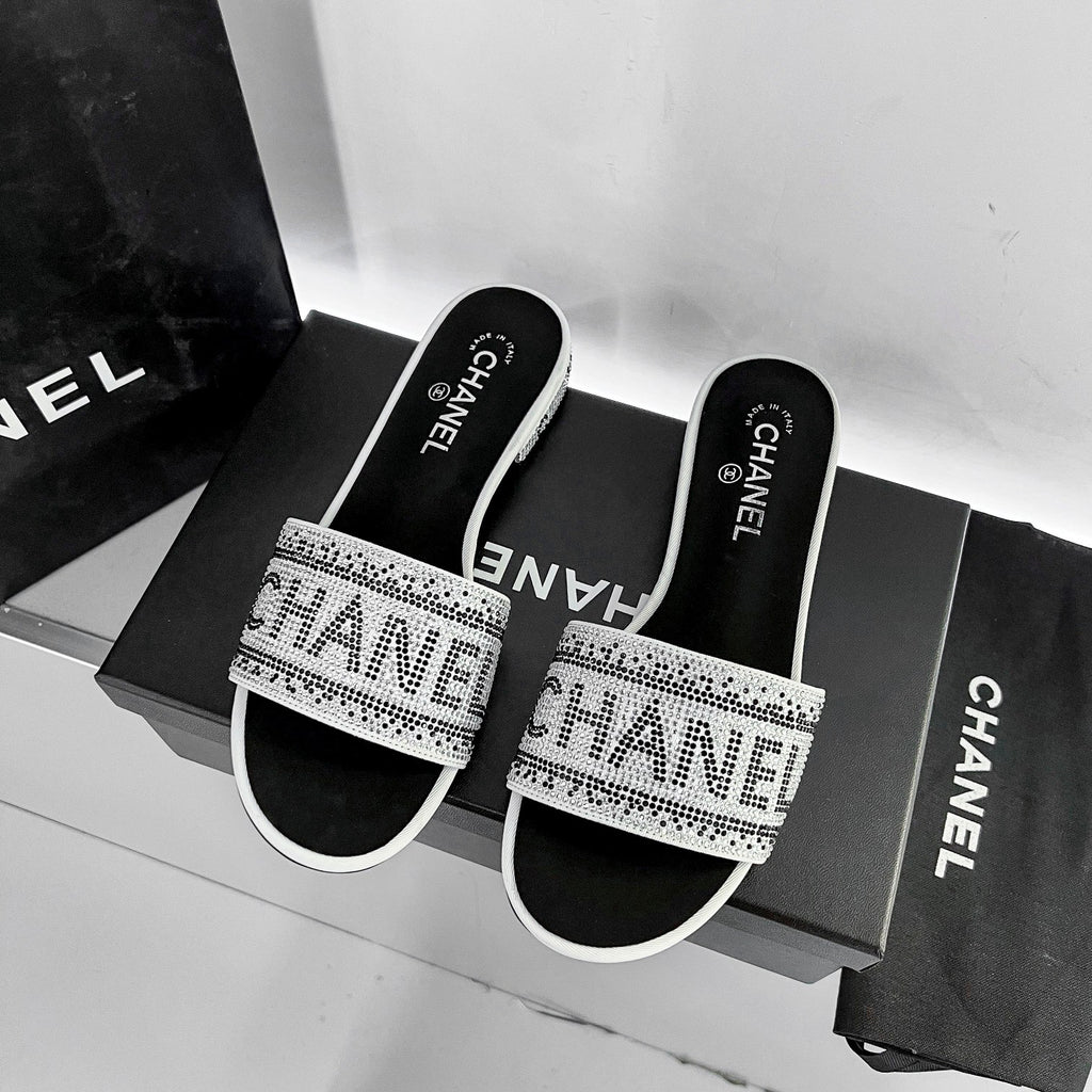14C57Z Popular sandals