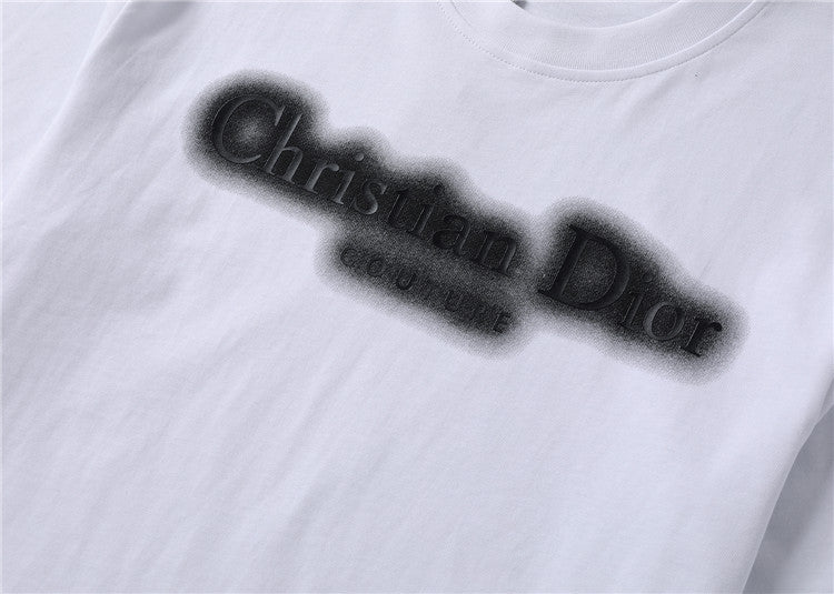 135WD76U  Popular T-shirts