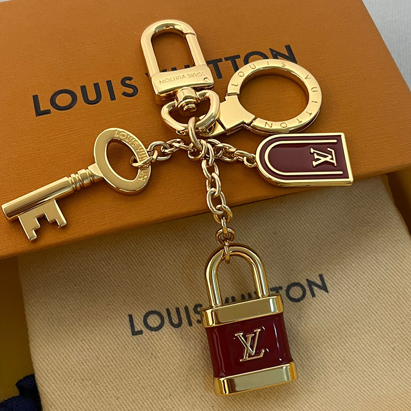 35ZE38A Popular bag 's charms accessories