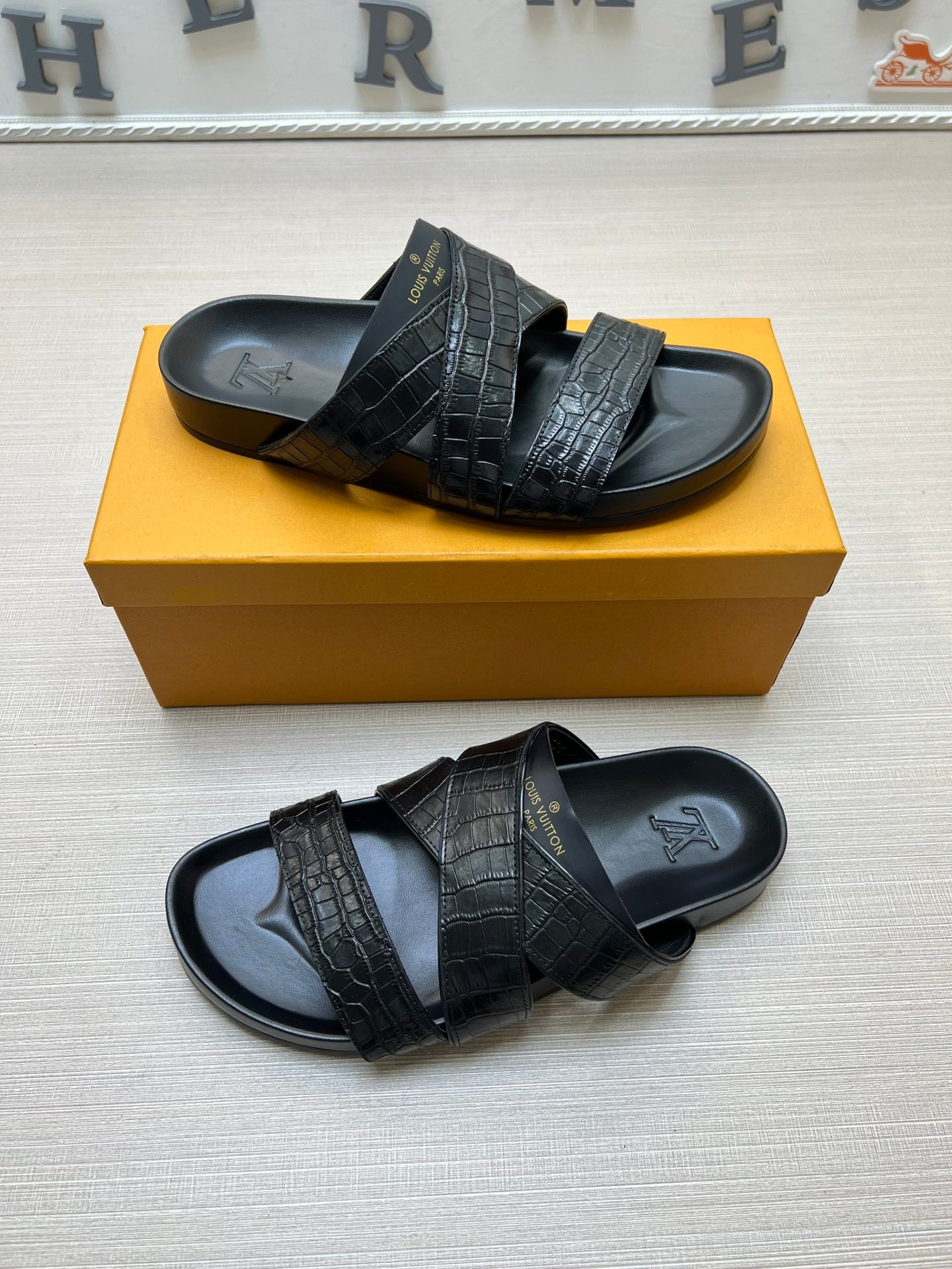 54E89Z Popular slippers