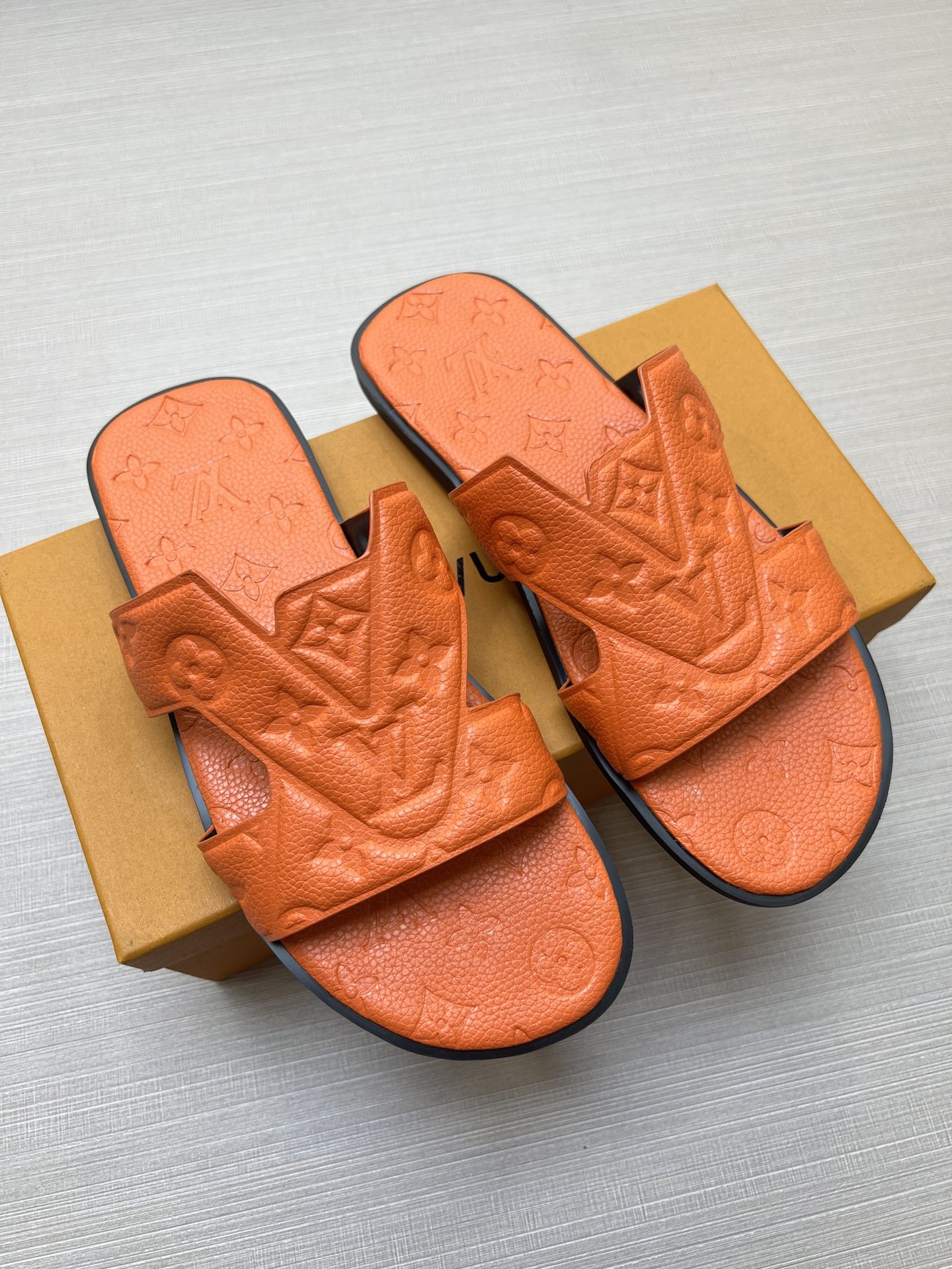 54E34Z Popular slippers