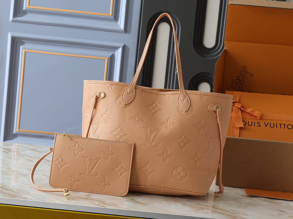 146PE92B Popular leather bag