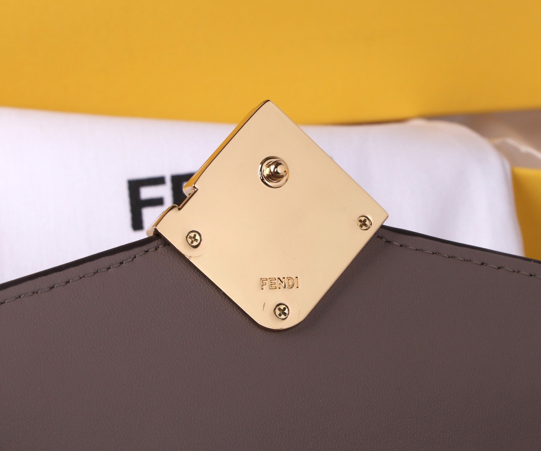 136PF103B Popular leather bag