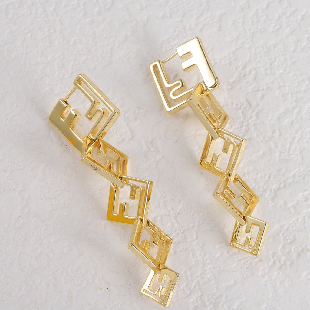 15QF24E Popular Earrings
