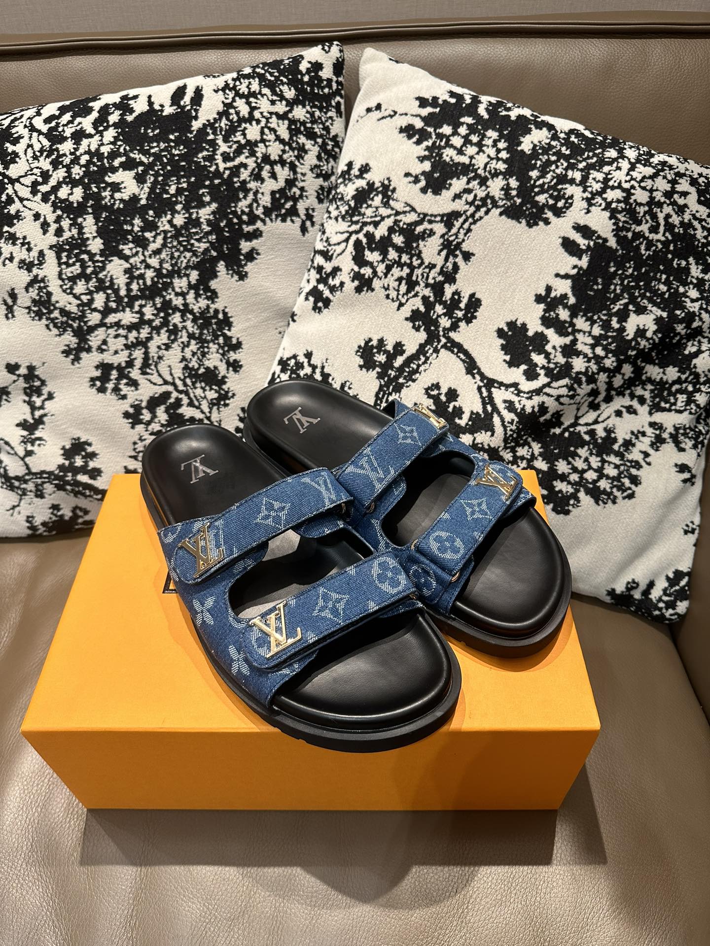 285ZE29Z  Popular leather Shoes