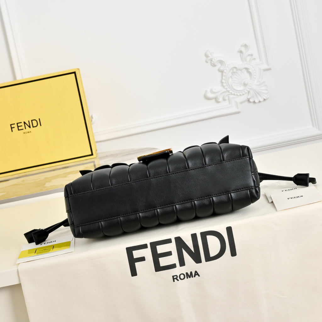 136PF106B Popular leather bag