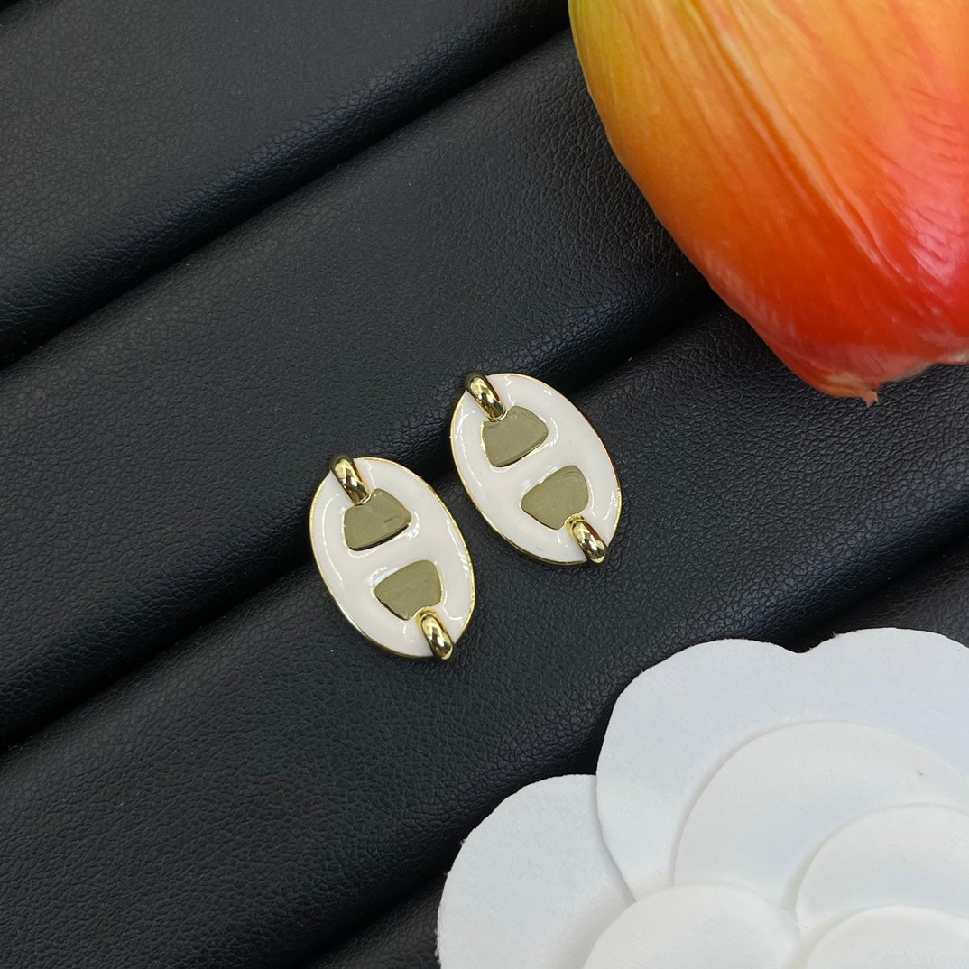 14H613E Popular  Earrings
