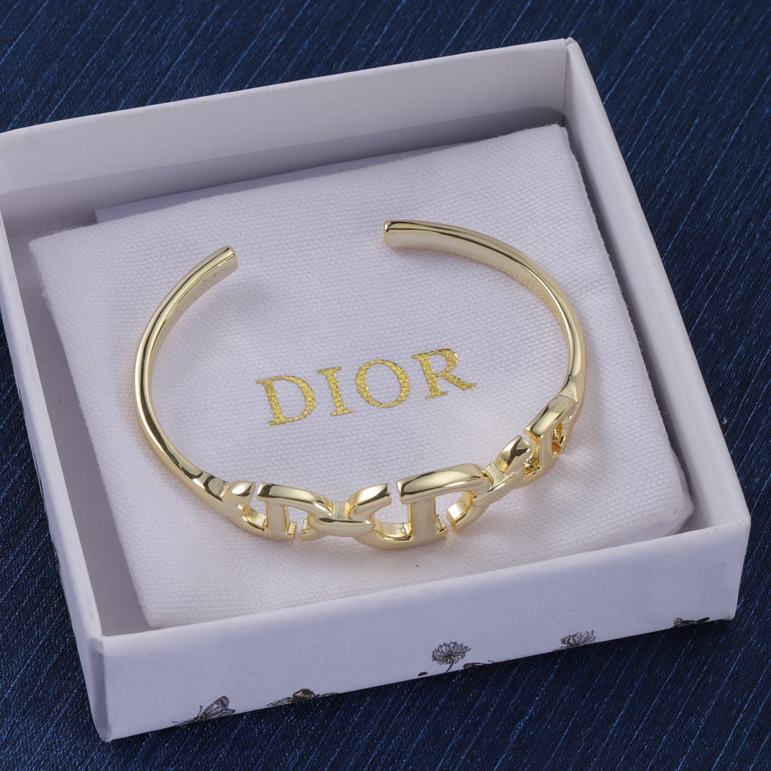 14D1067K  Popular Bracelets