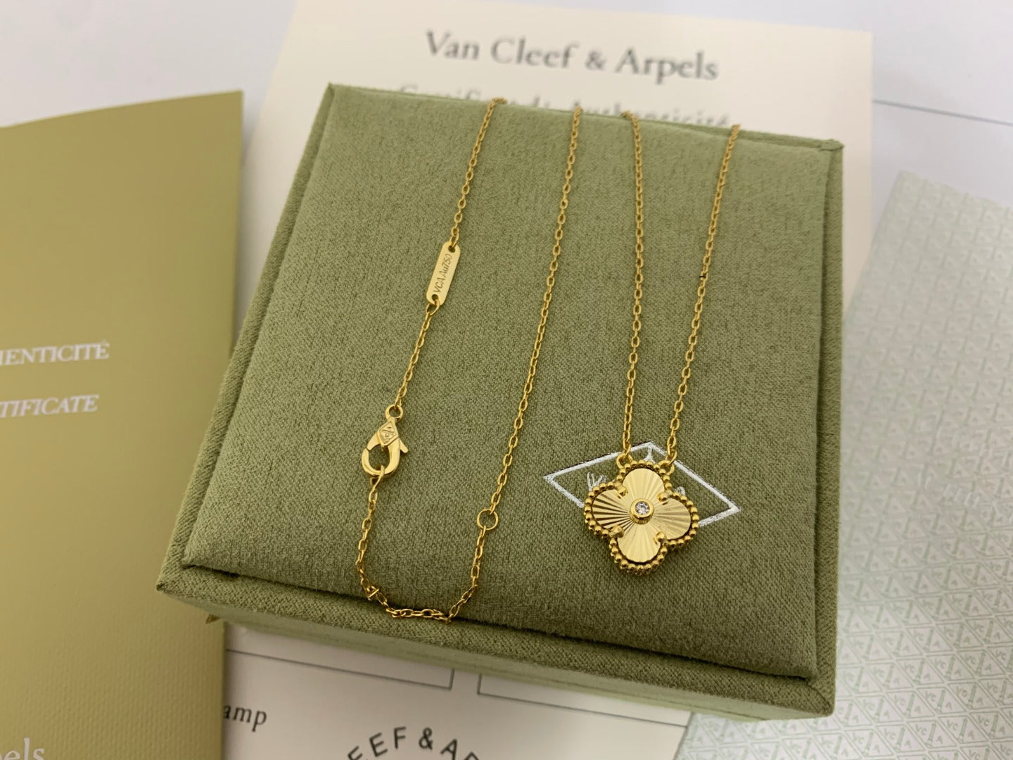 5XVA185X Popular  1 flower necklace