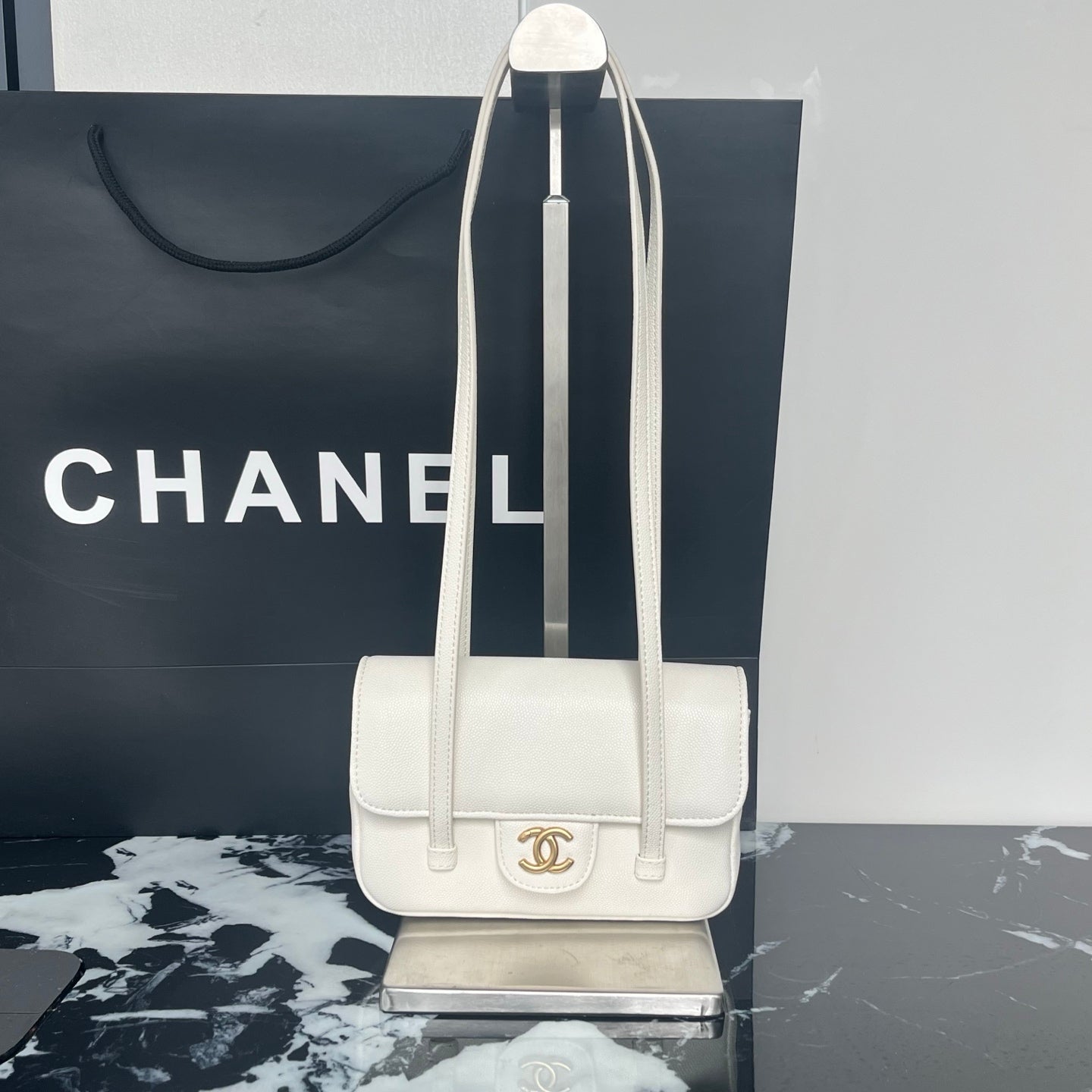 146XC1B Popular leather bag