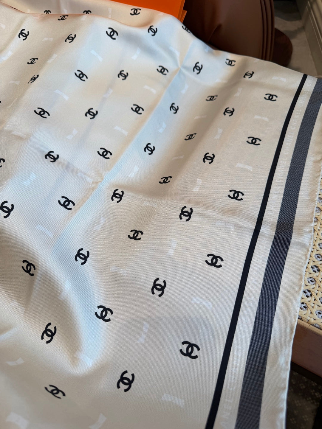 146NC15W Popular Silk Scarve
