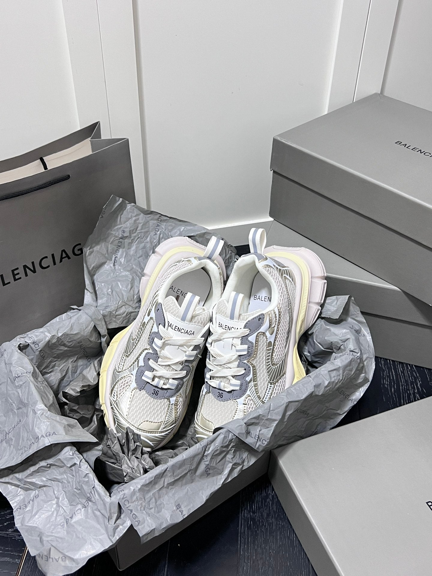14J115Z Popular shoes