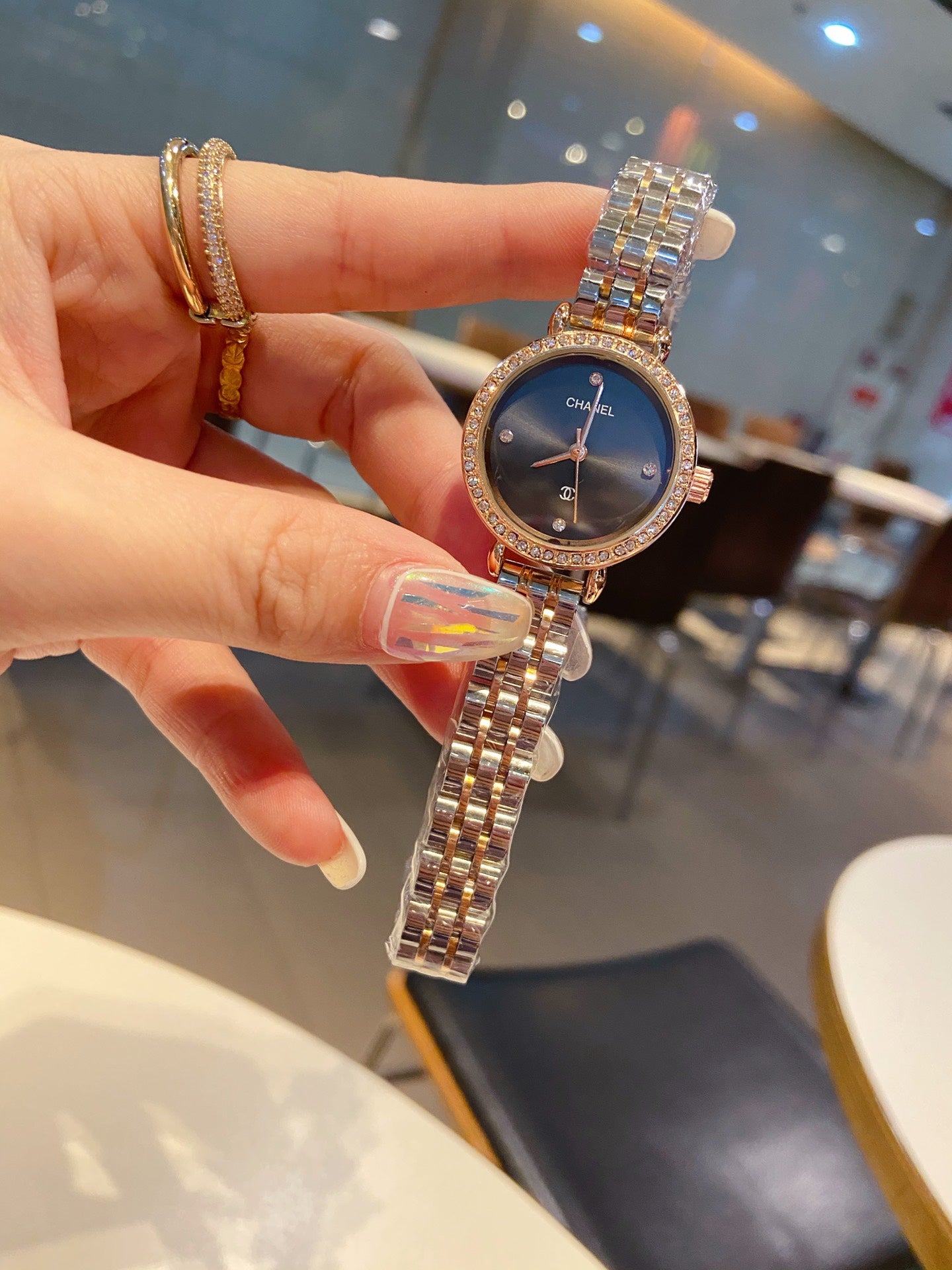 136RC83L Popular Watches