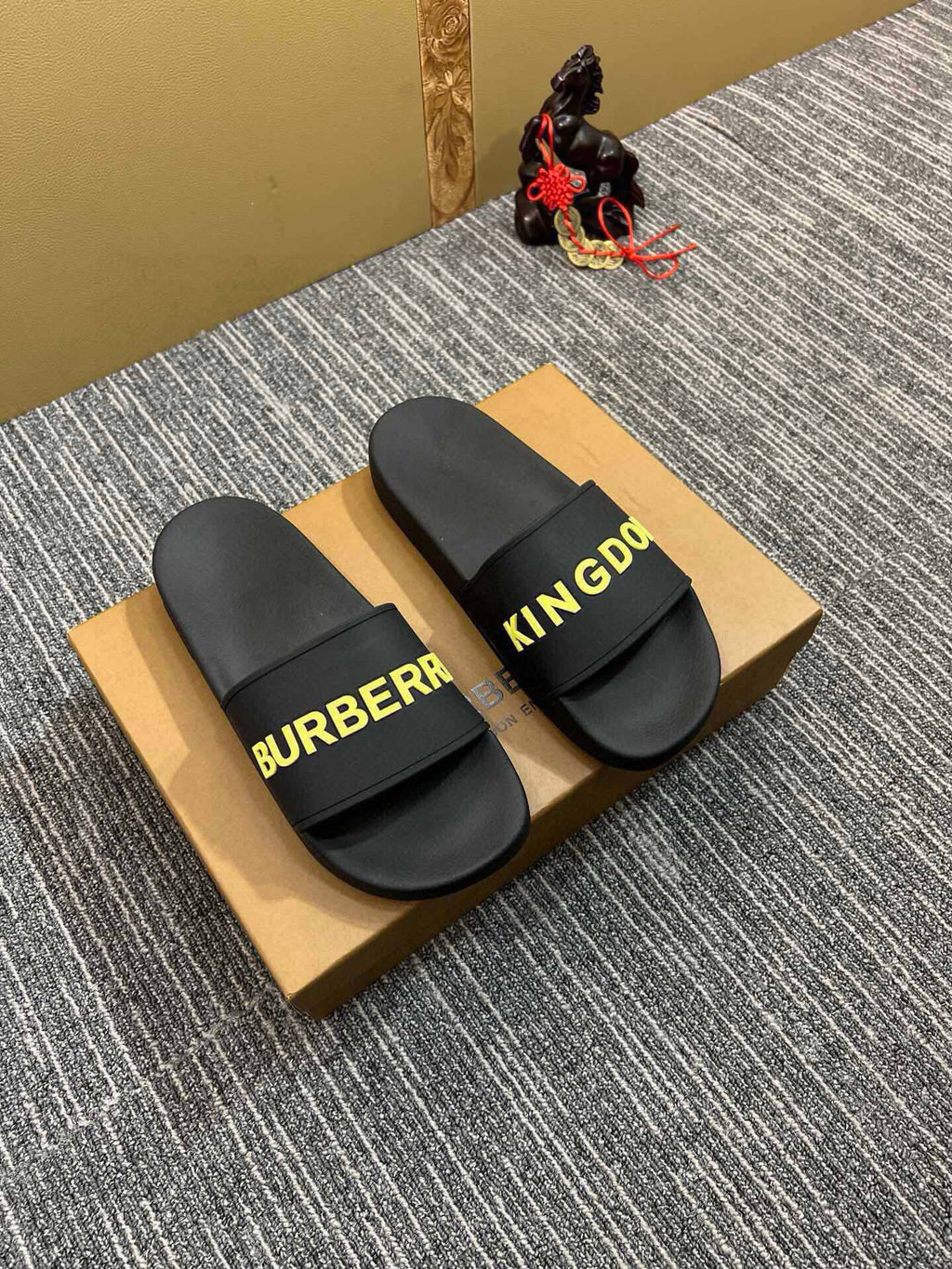 535ZR255Z Popular Slippers