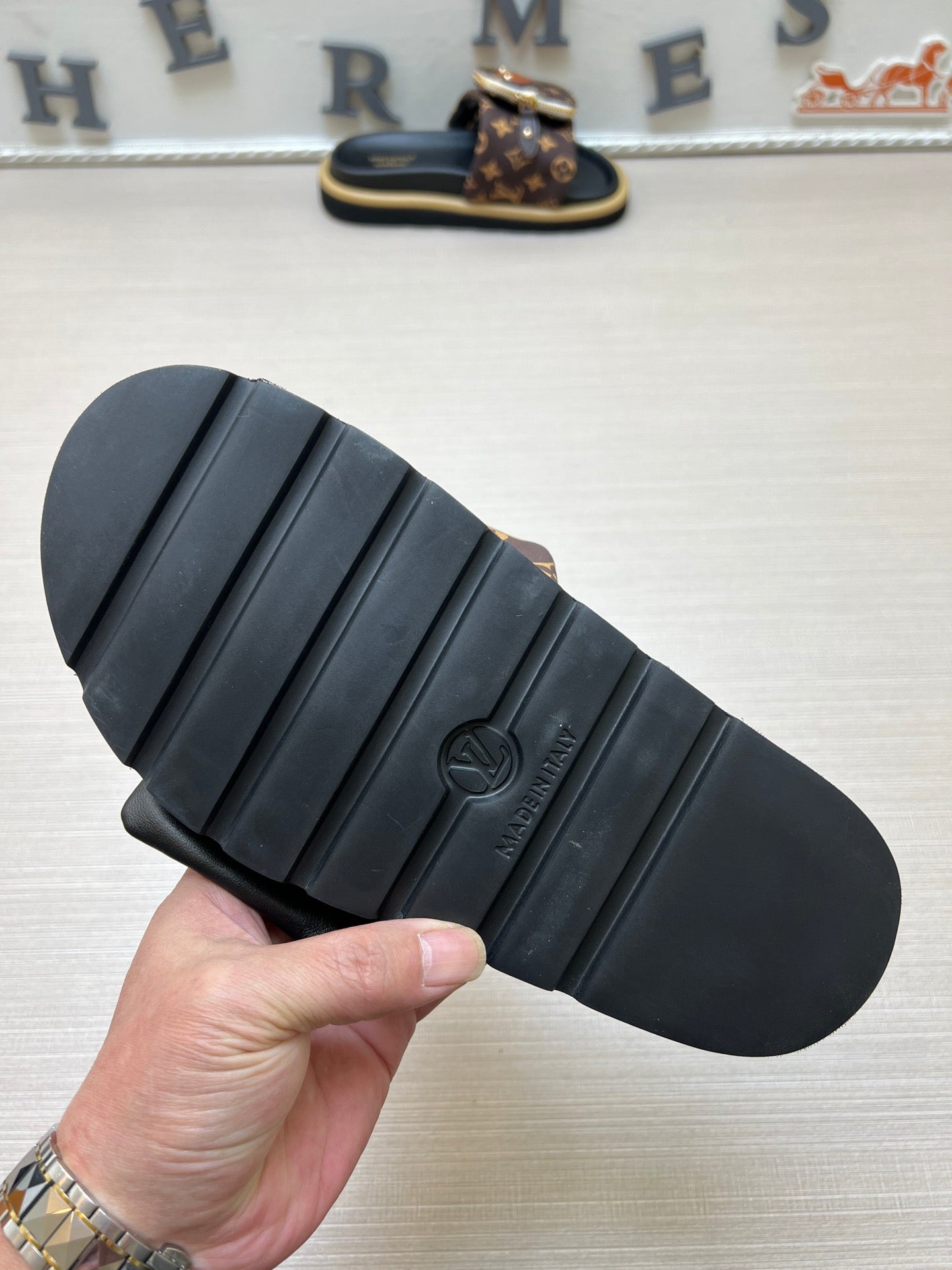 5LE219Z Popular Slippers