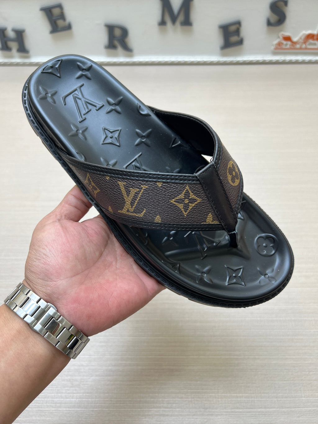 535ZE303Z Popular Slippers