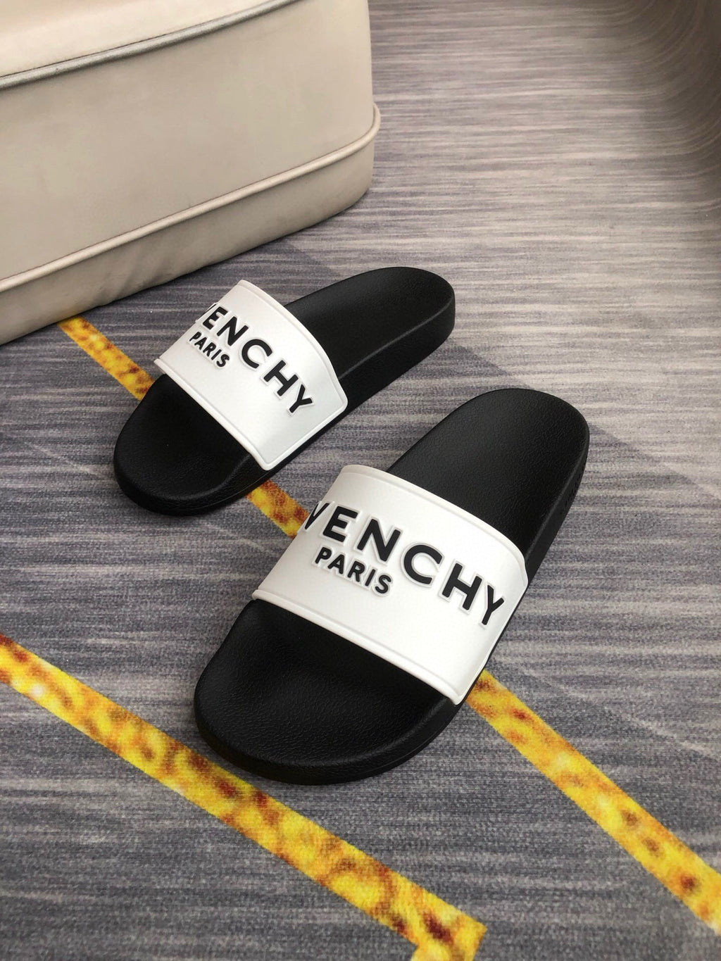 535ZGV265Z Popular Slippers