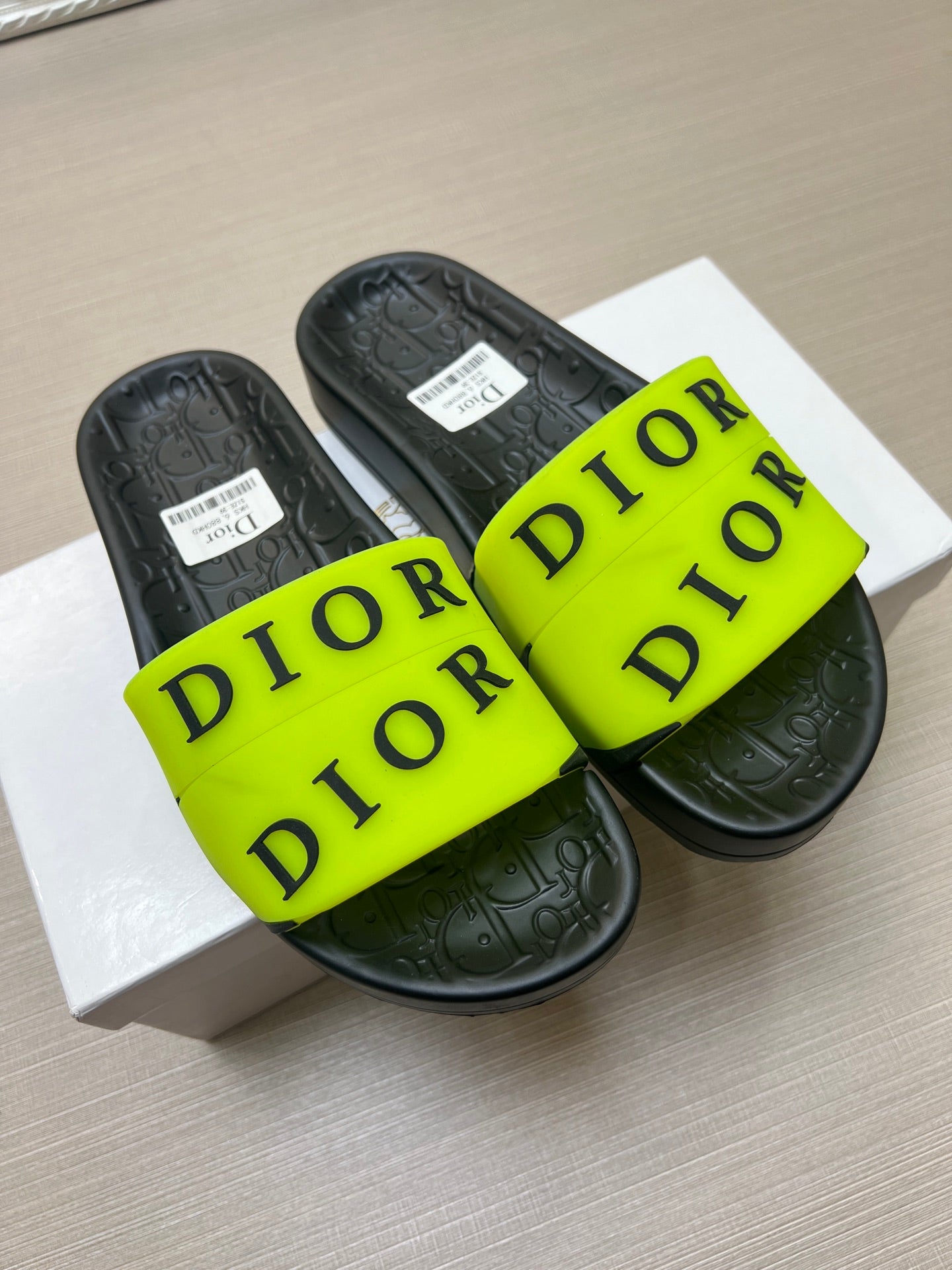 535ZD275Z Popular Slippers