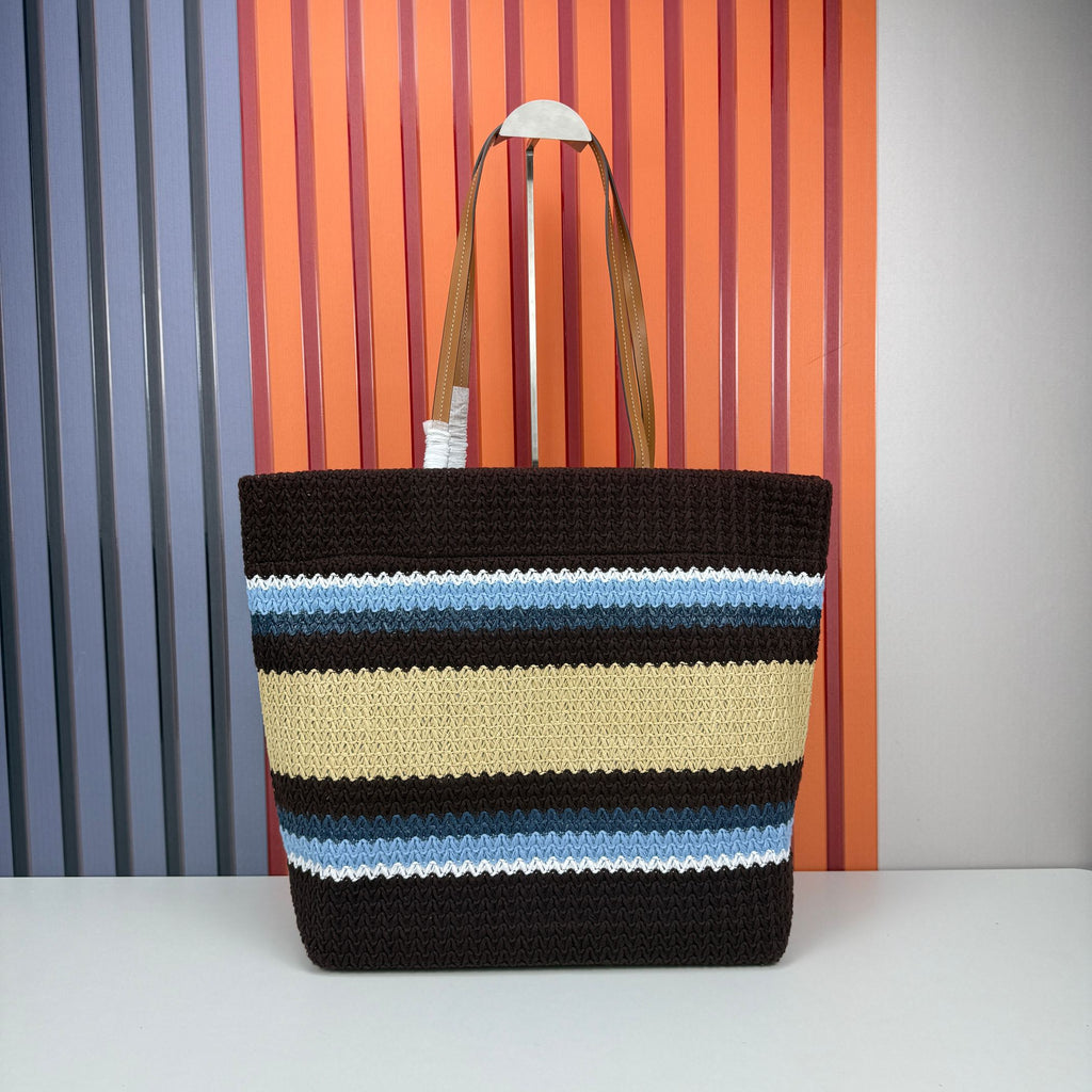B1P46A166 Popular woven bags